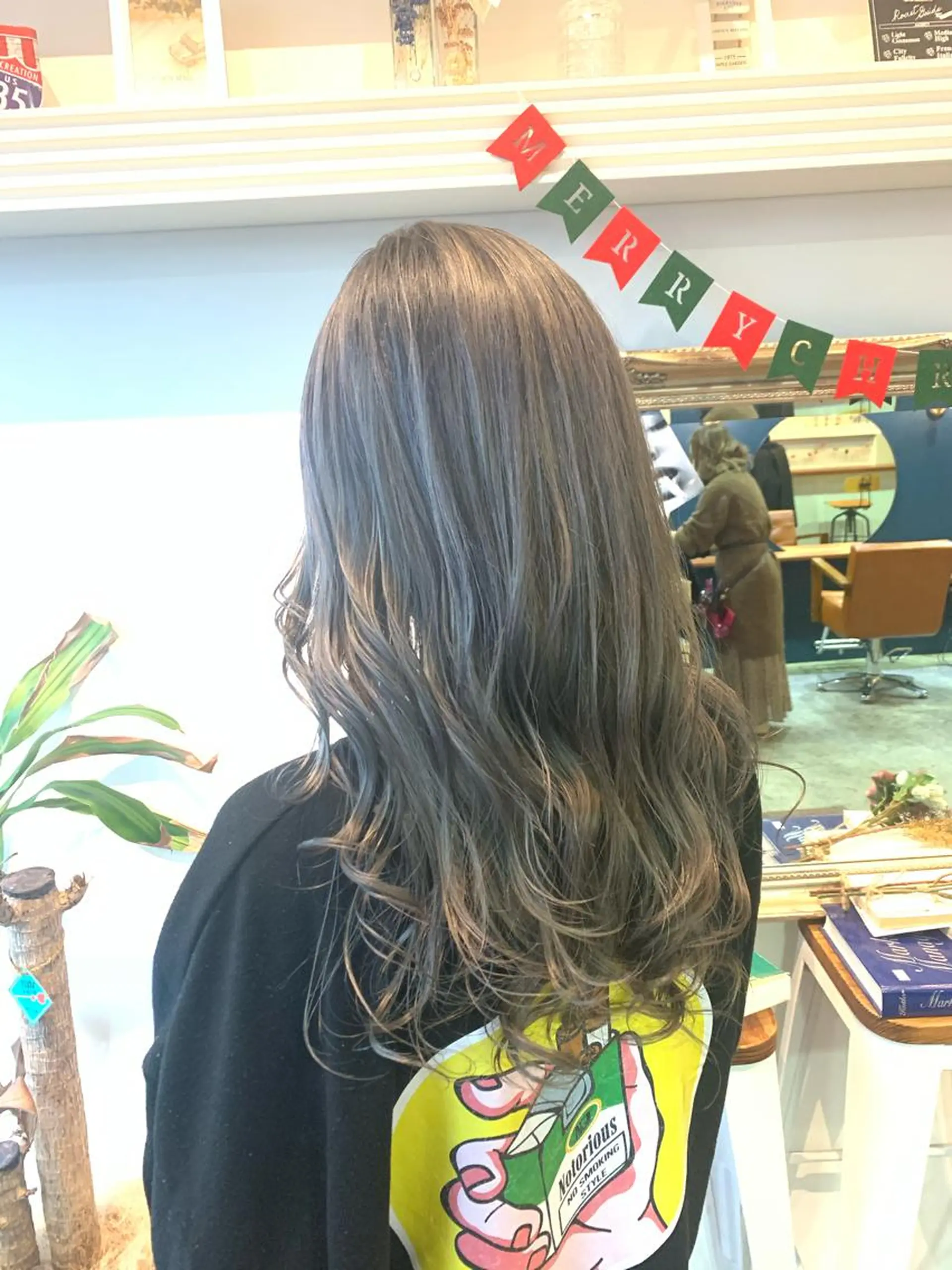 セミロング アッシュ ヘアカラー トリートメント ヘッドスパ ヘアセット 大宮/山口 竣也のヘアスタイル