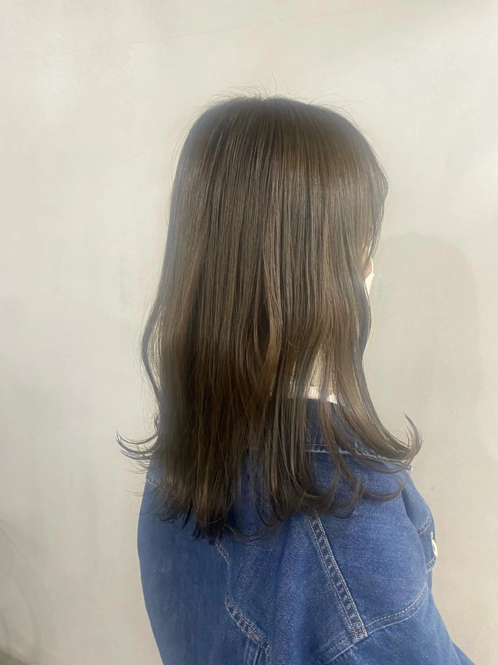 セミロング カラー ヘアアレンジ オリーブカラー ヘアカラー トリートメント #tag 佐藤璃美のヘアスタイル