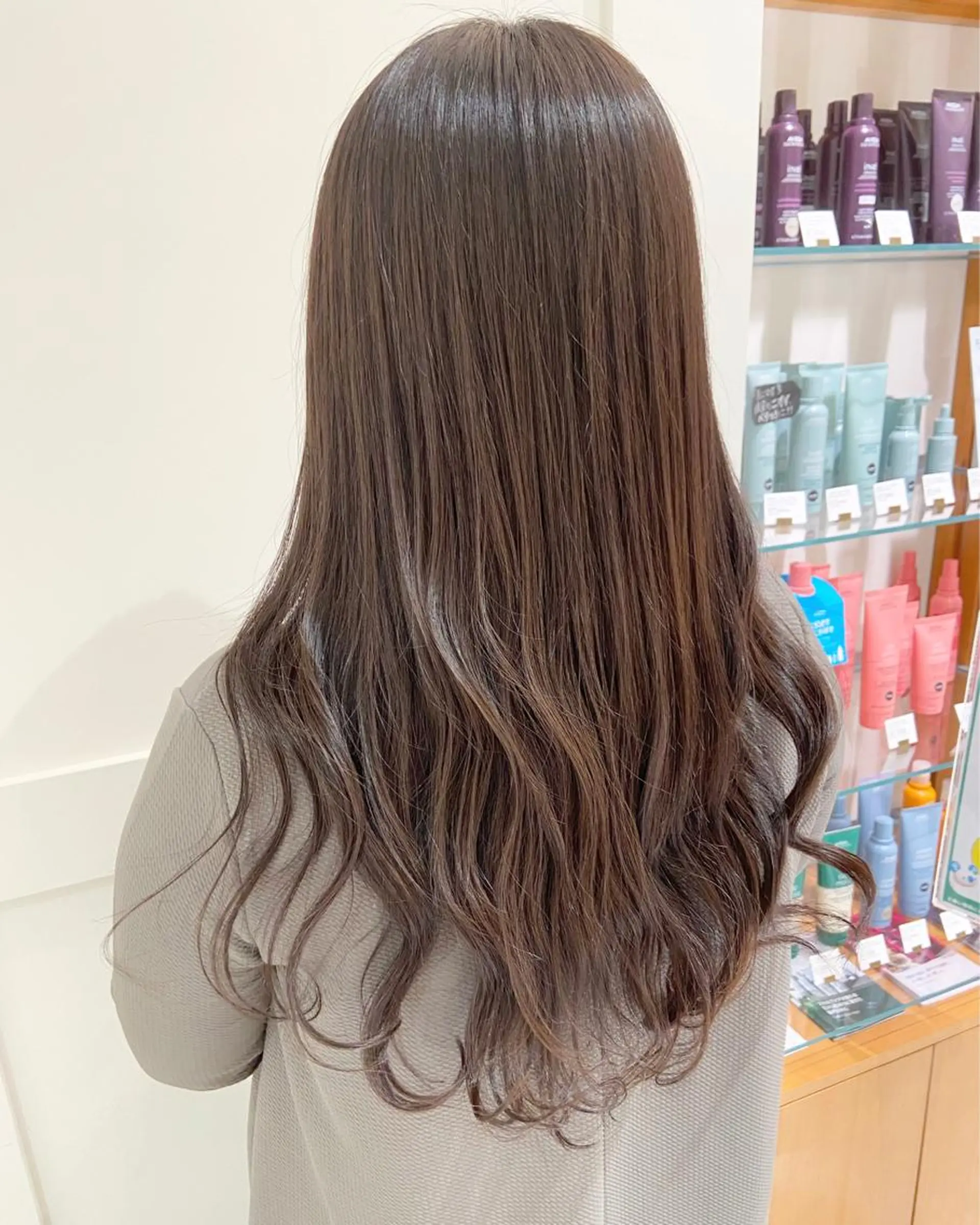 ロング カラー ベージュカラー カット ヘアカラー ヘッドスパ BEHIVE パルコ2店所属・今 眞人のヘアスタイル