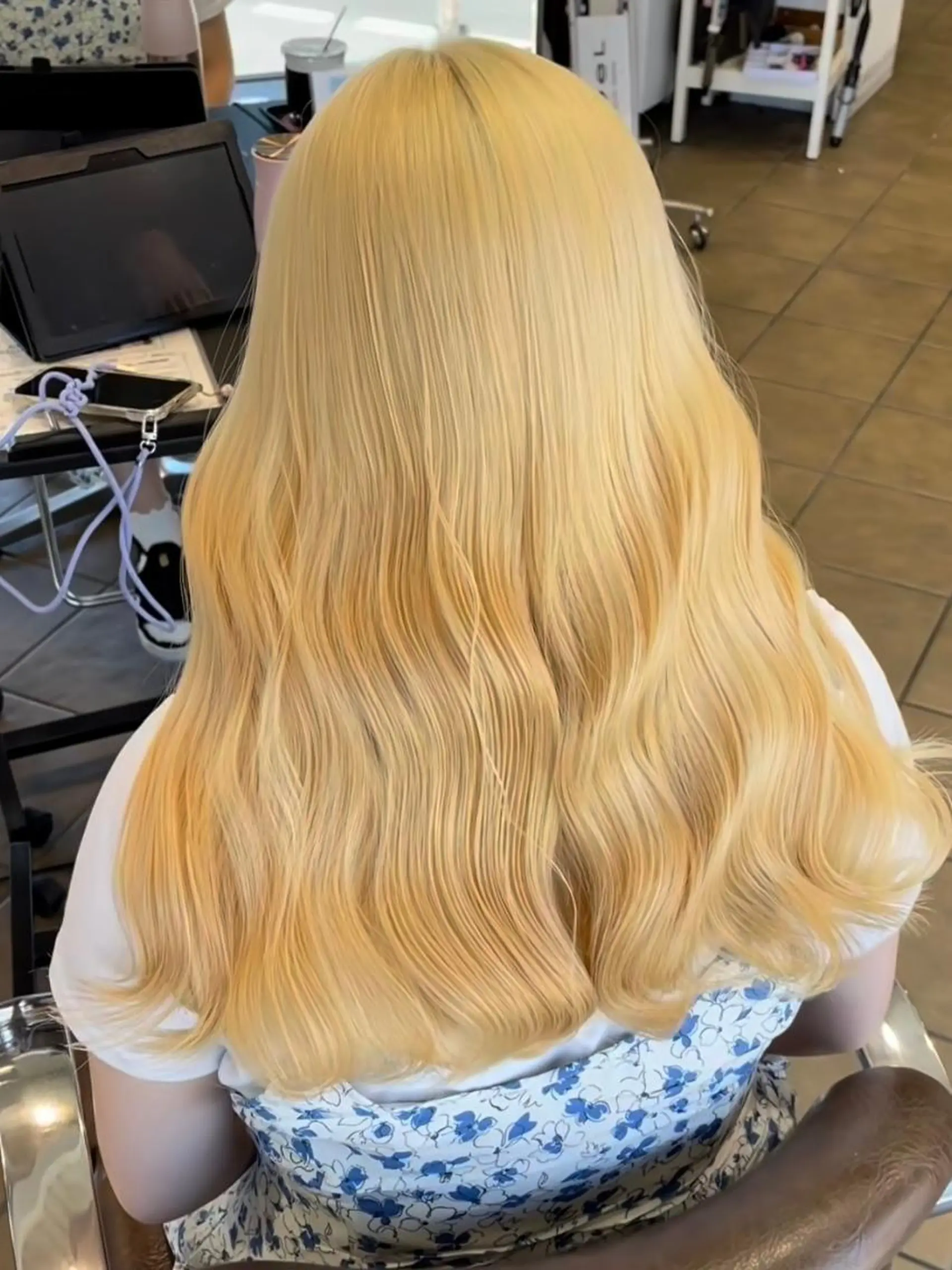ロング カラー ショートボブ バレイヤージュ ブリーチ ケアブリーチ デザインカラー Eirデザイナーズ サロン茶屋町tomoのヘアスタイル