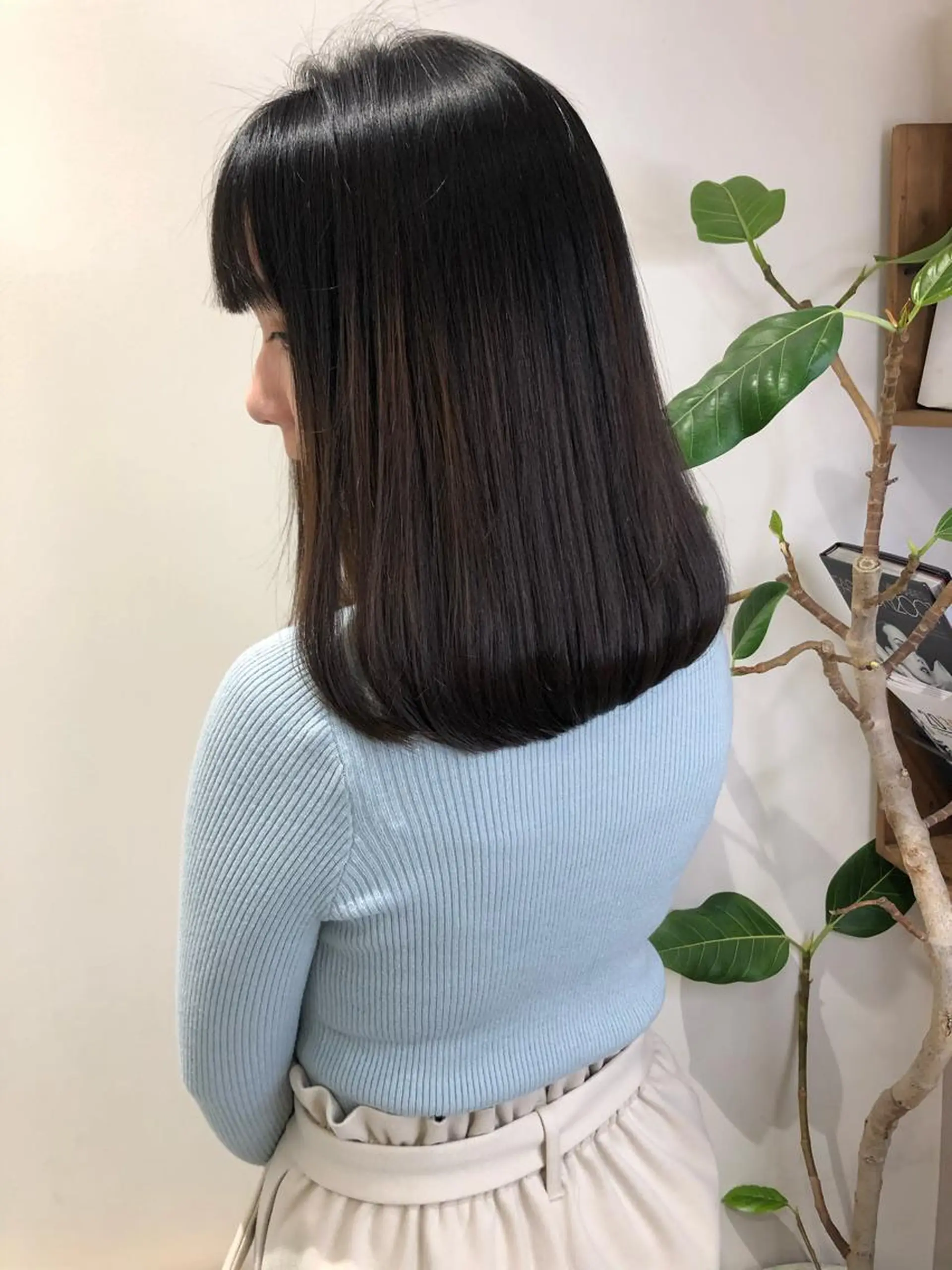 セミロング カット 縮毛矯正 トリートメント ボブ韓国風レイヤー 髪質改善/畠中ケントのヘアスタイル