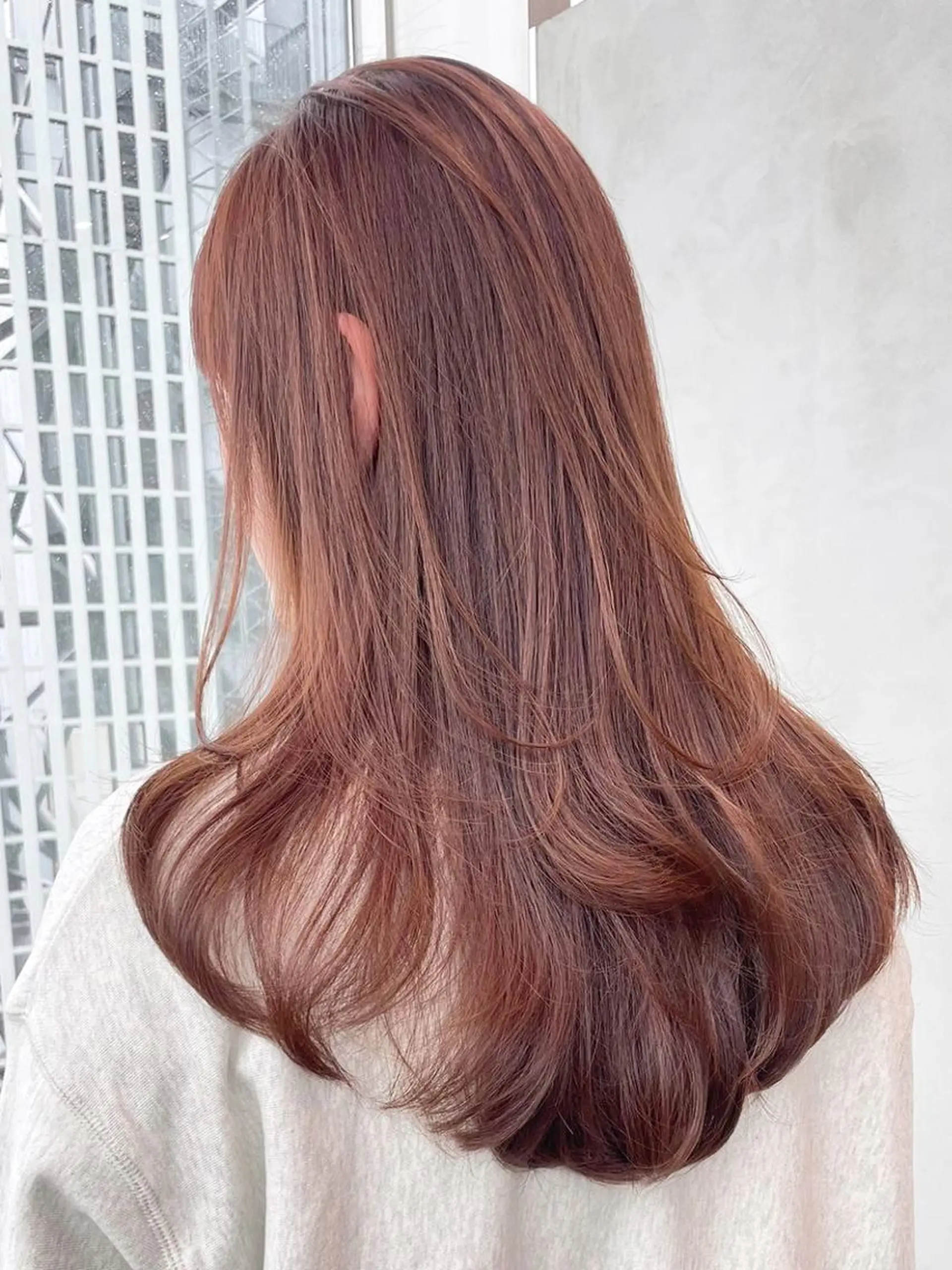 カラー セミロング ベージュカラー くびれヘア レイヤーカット カット ヘアカラー トリートメント ITby ALBUM 北千住店のヘアスタイル