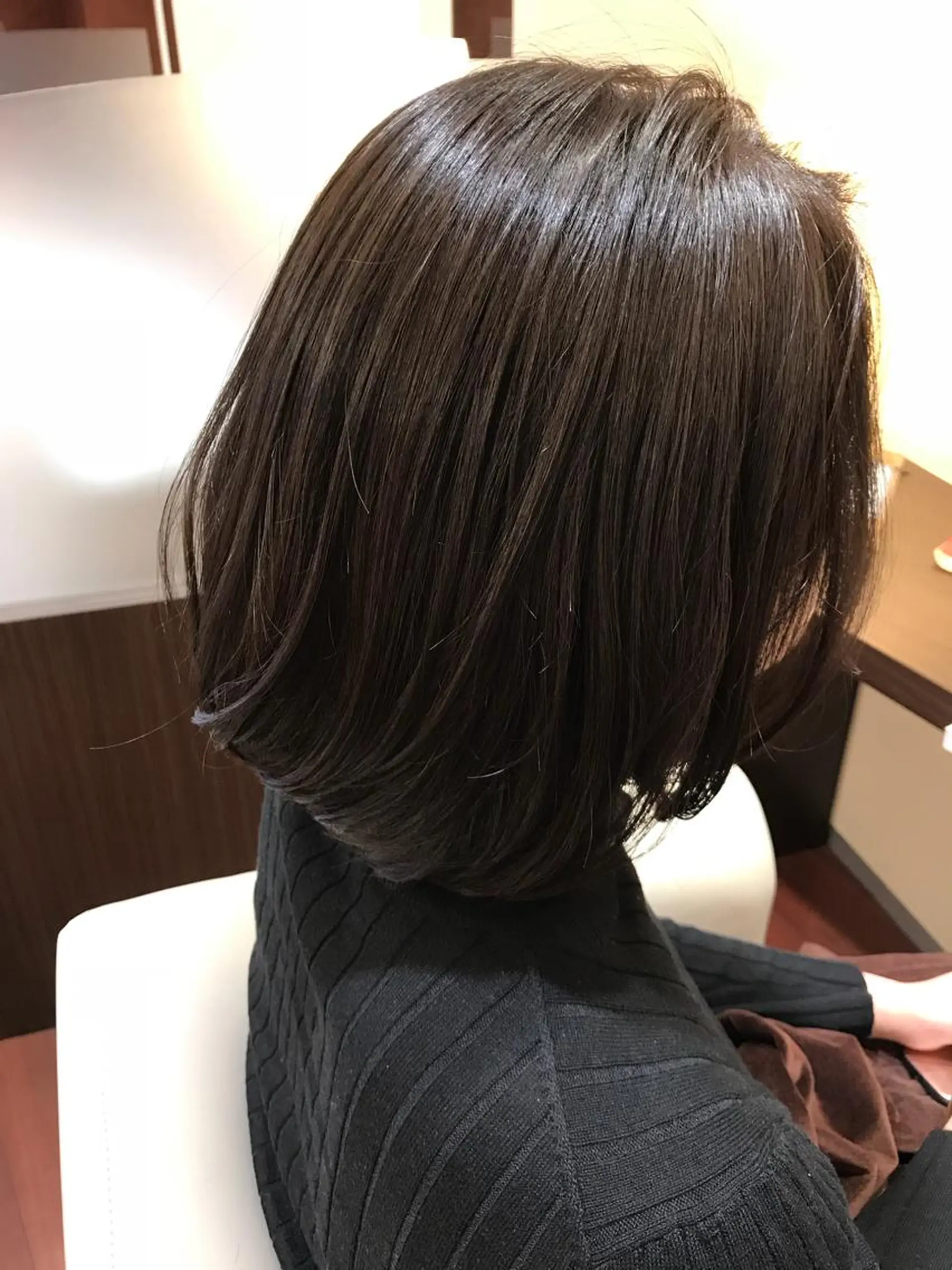 ミディアム カラー ミディアムパーマ デザインカラー ハイトーンカラー イルミナカラー 似合わせカット BIANCO北堀江 AKANEのヘアスタイル