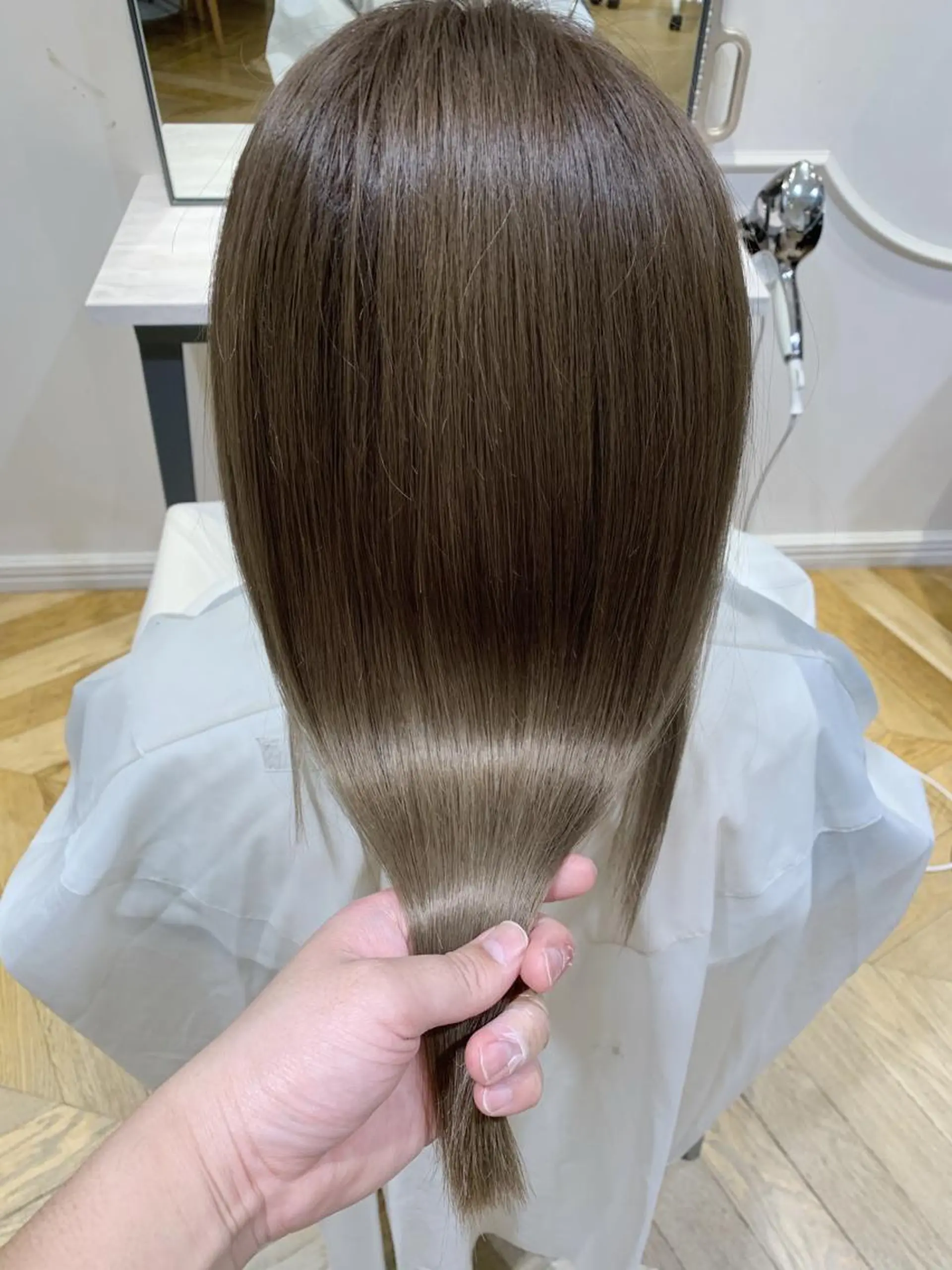 ロング カット ヘアカラー 縮毛矯正 トリートメント reve所属・乾かすだけで艶髪酸性 ストレート髙橋悠耶のヘアスタイル