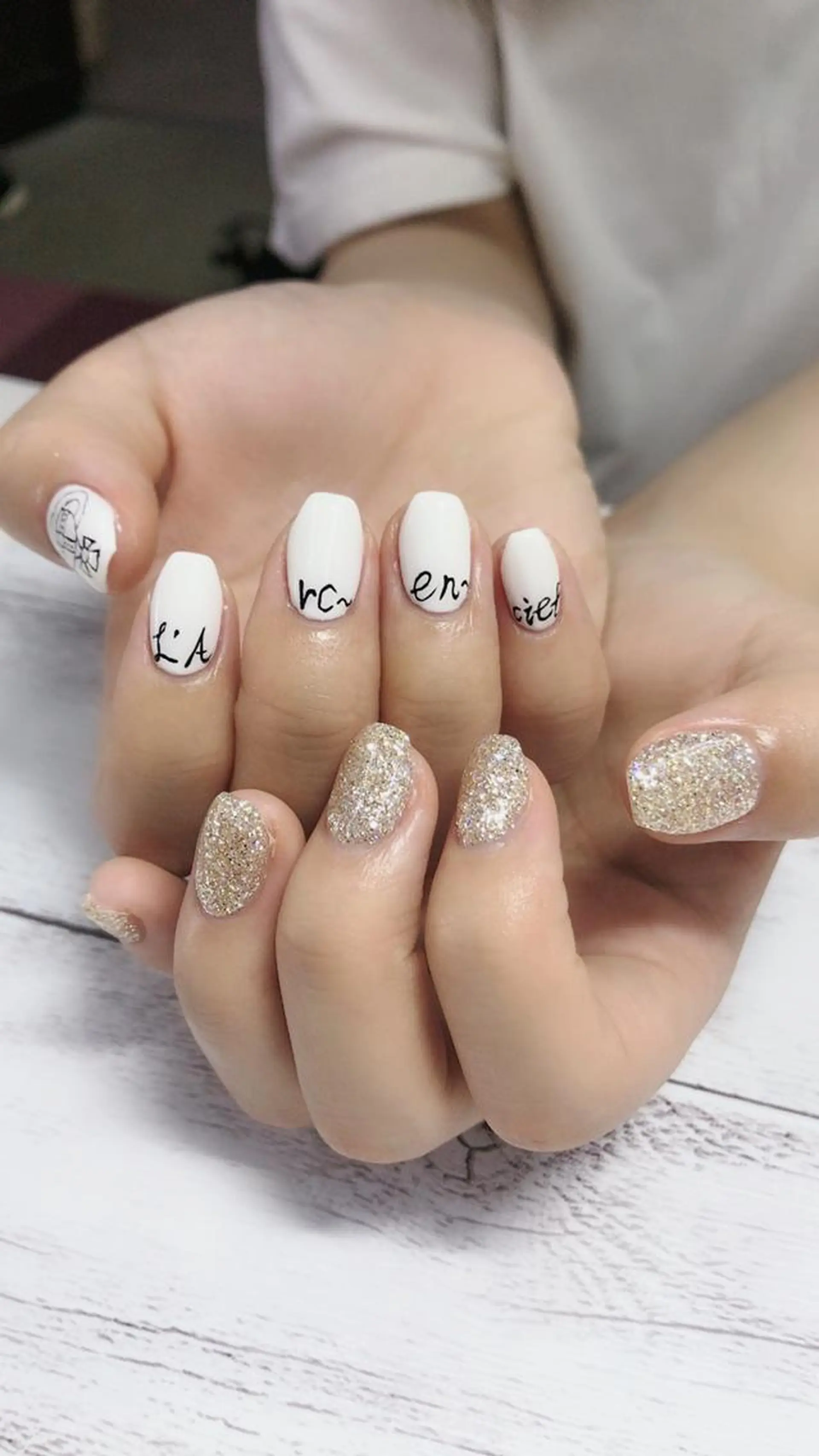 ネイル ハンドネイル リラネイル ギョウのネイルデザイン