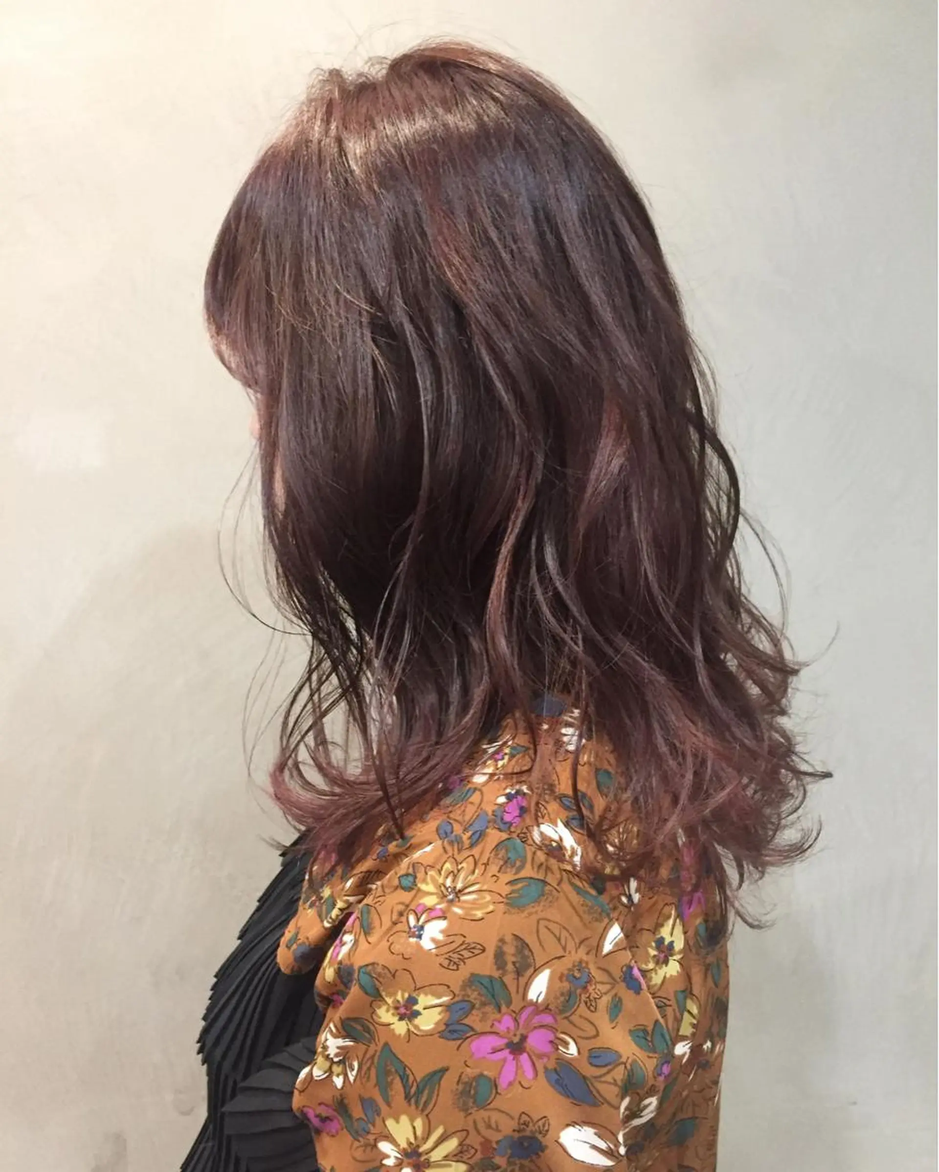 セミロング ハイライト 髪質改善 縮毛矯正 トリートメント 酸熱トリートメント ヘアカラー トリートメント Elsol所属・中川 勝友のヘアスタイル