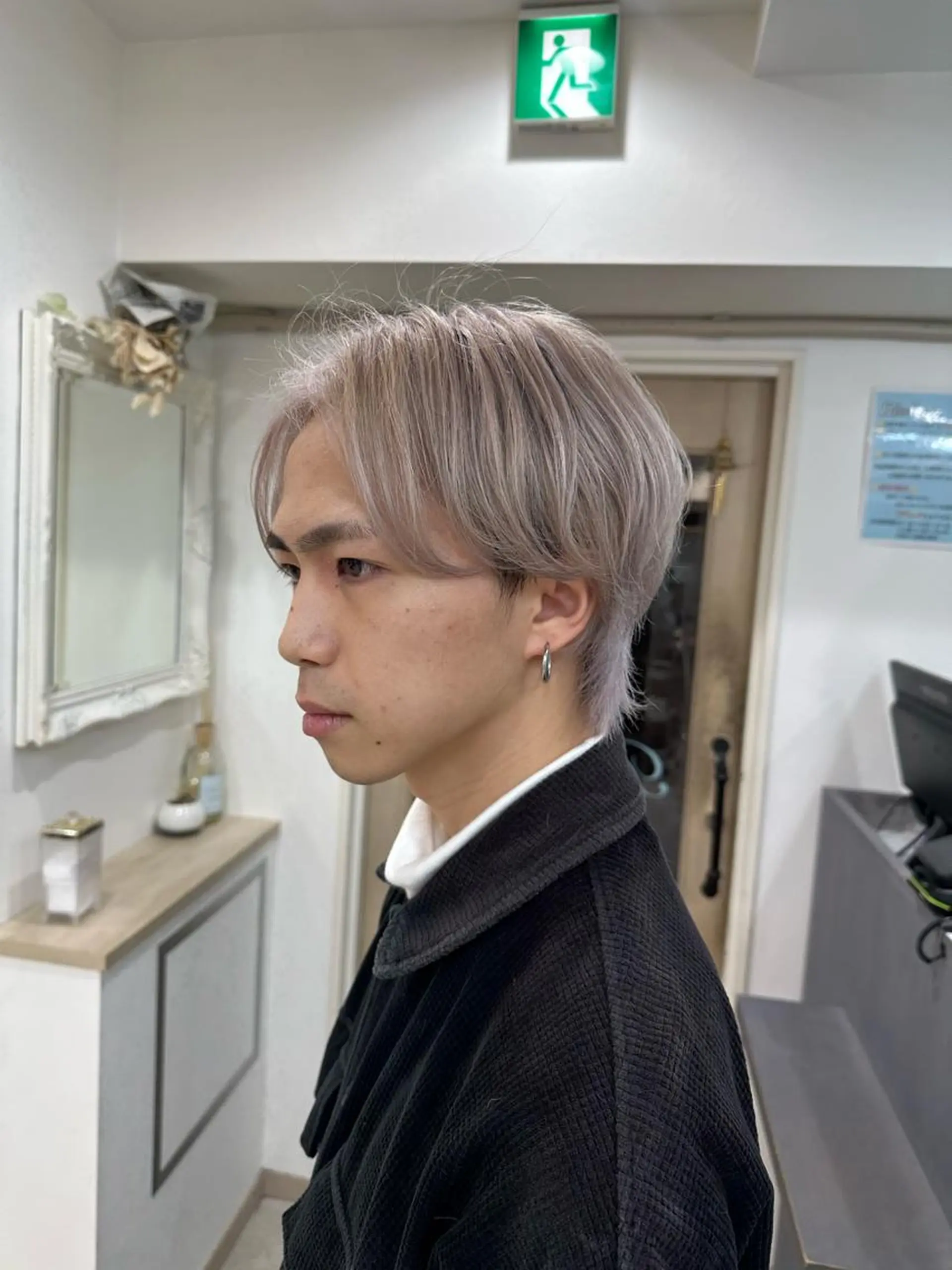 ショート cinq PROJECT所属・ミルクティーベージュ /三村克彦のヘアスタイル