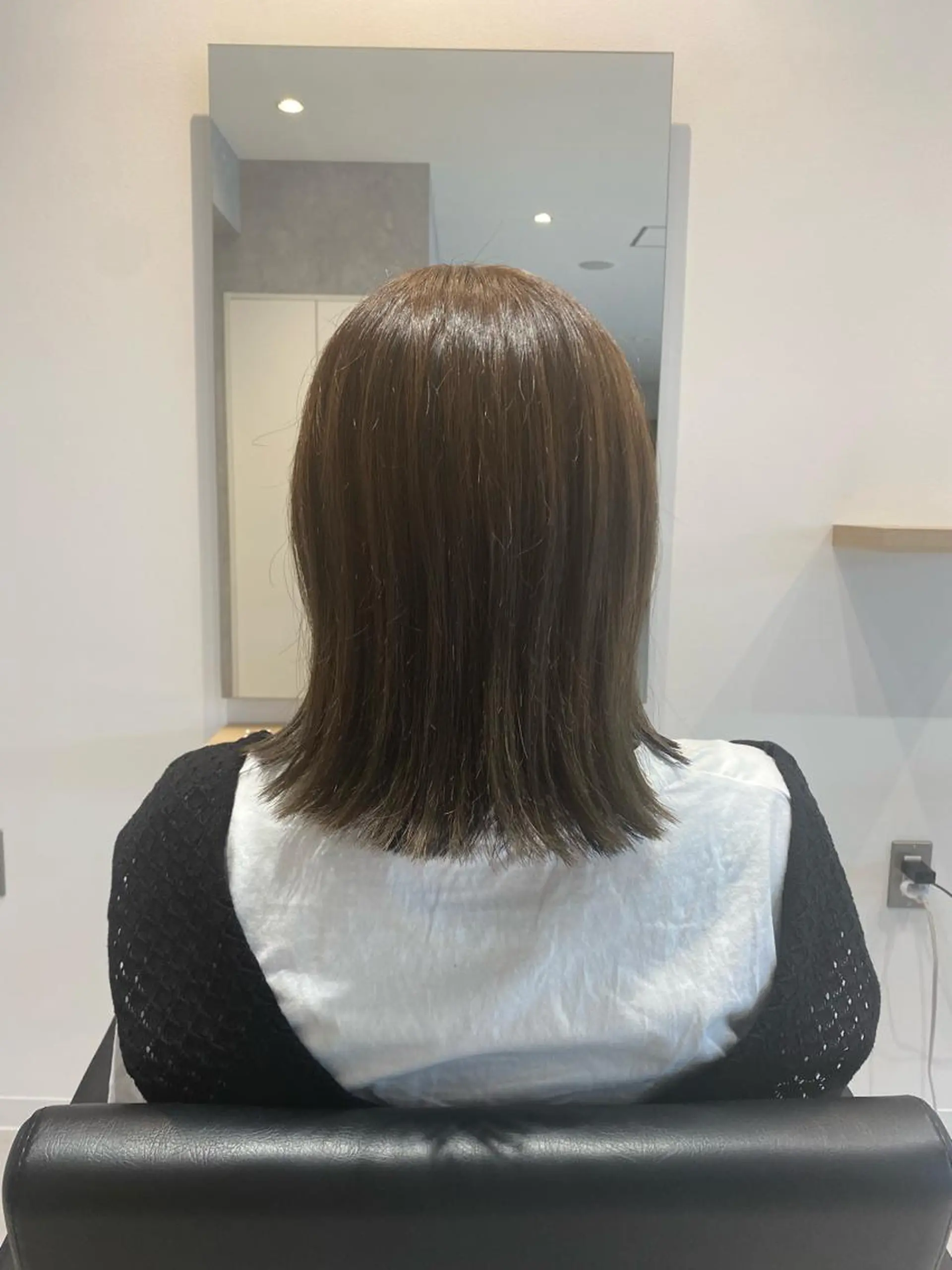 ミディアム カラー アッシュ ブルーカラー インナーカラー Hair Ange伊達店所属・山口 美緒のヘアスタイル