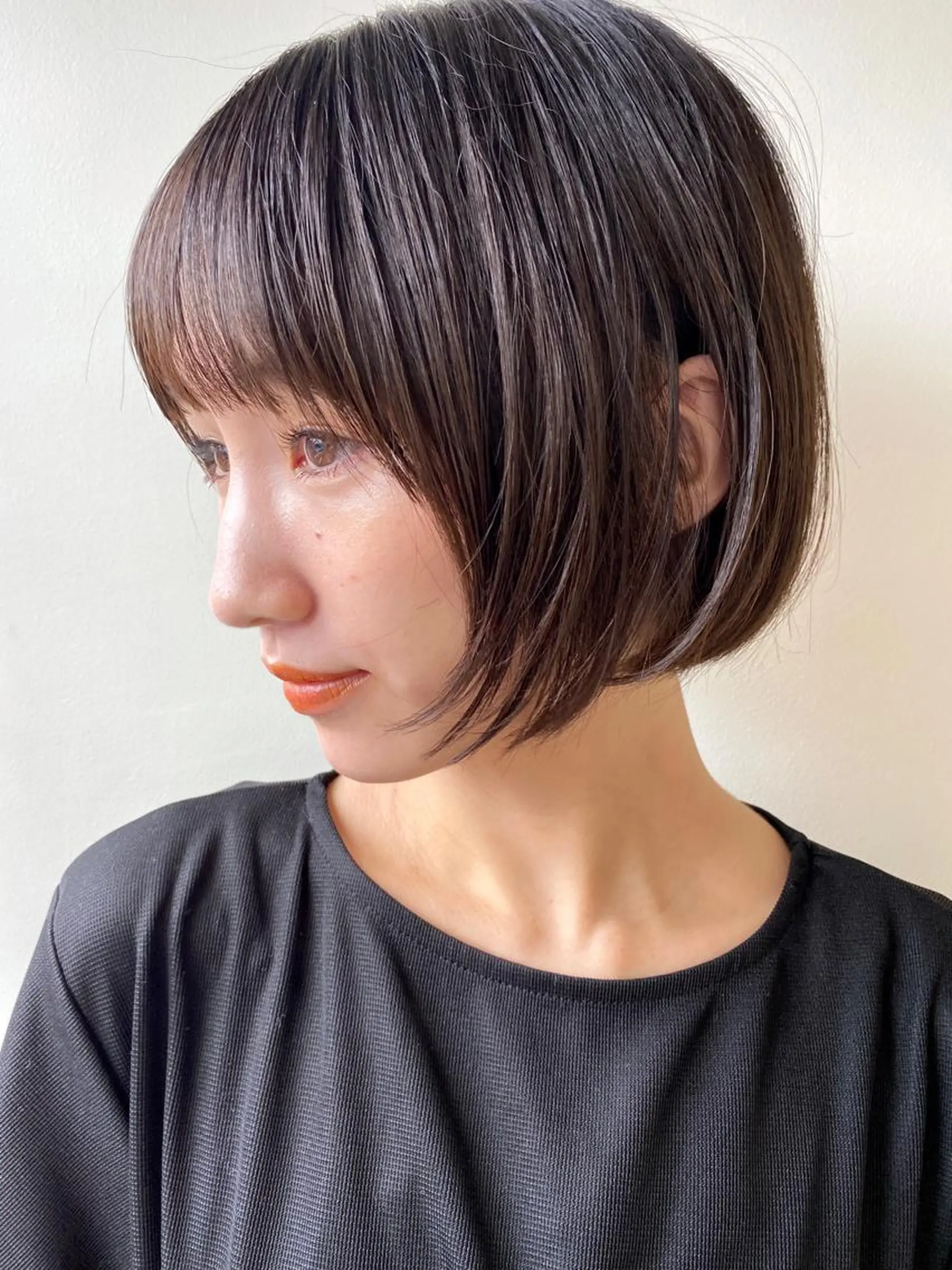 ミディアム カラー パーマ ヘアアレンジ ネイル マツエク・マツパ アイブロウ 前髪パーマ/割れ癖 /レイヤー/駅近のヘアスタイル