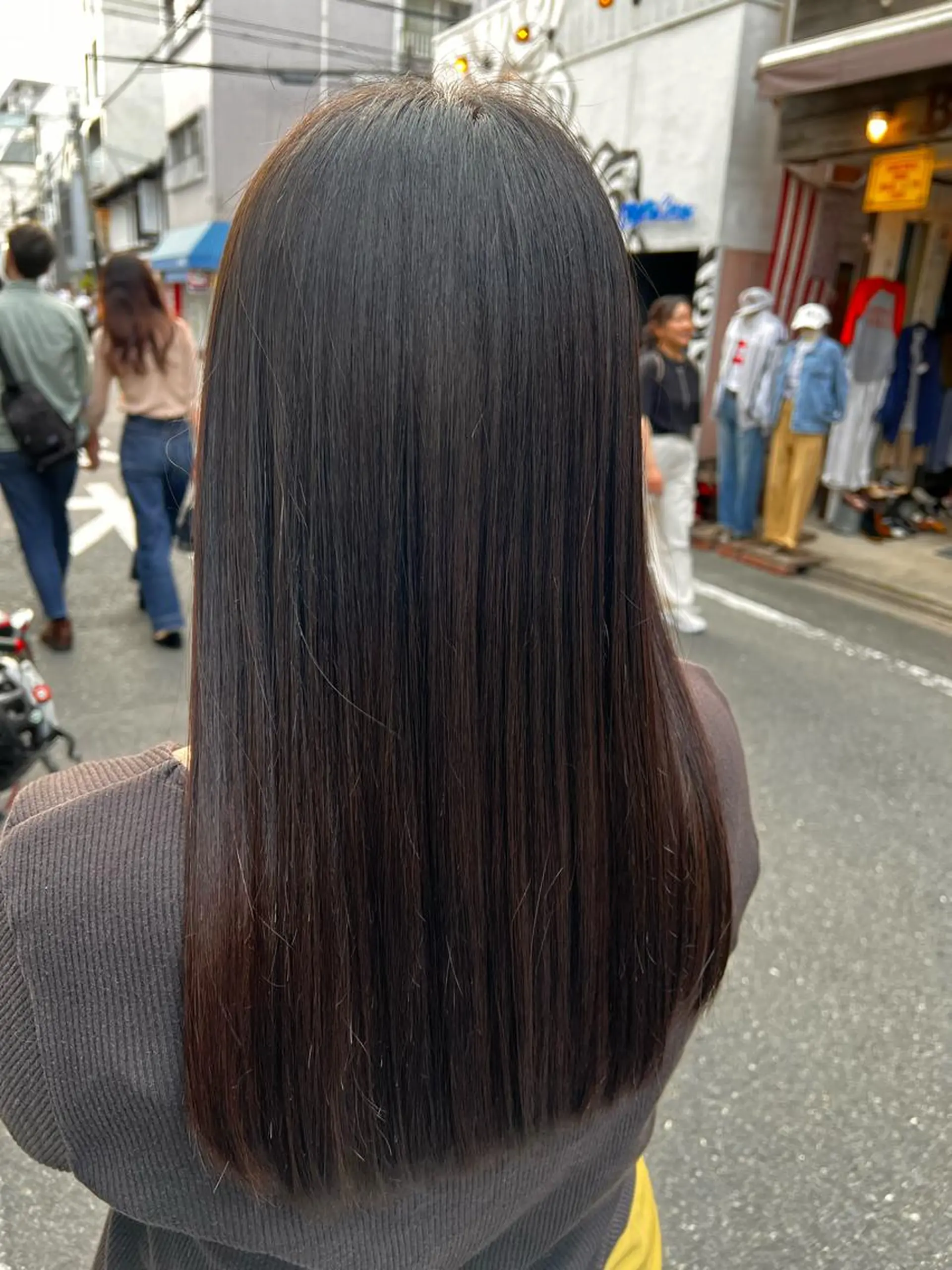 ミディアム カラー パーマ ヘアアレンジ メンズ キッズ ネイル マツエク・マツパ アイブロウ 堀井 凌平のヘアスタイル