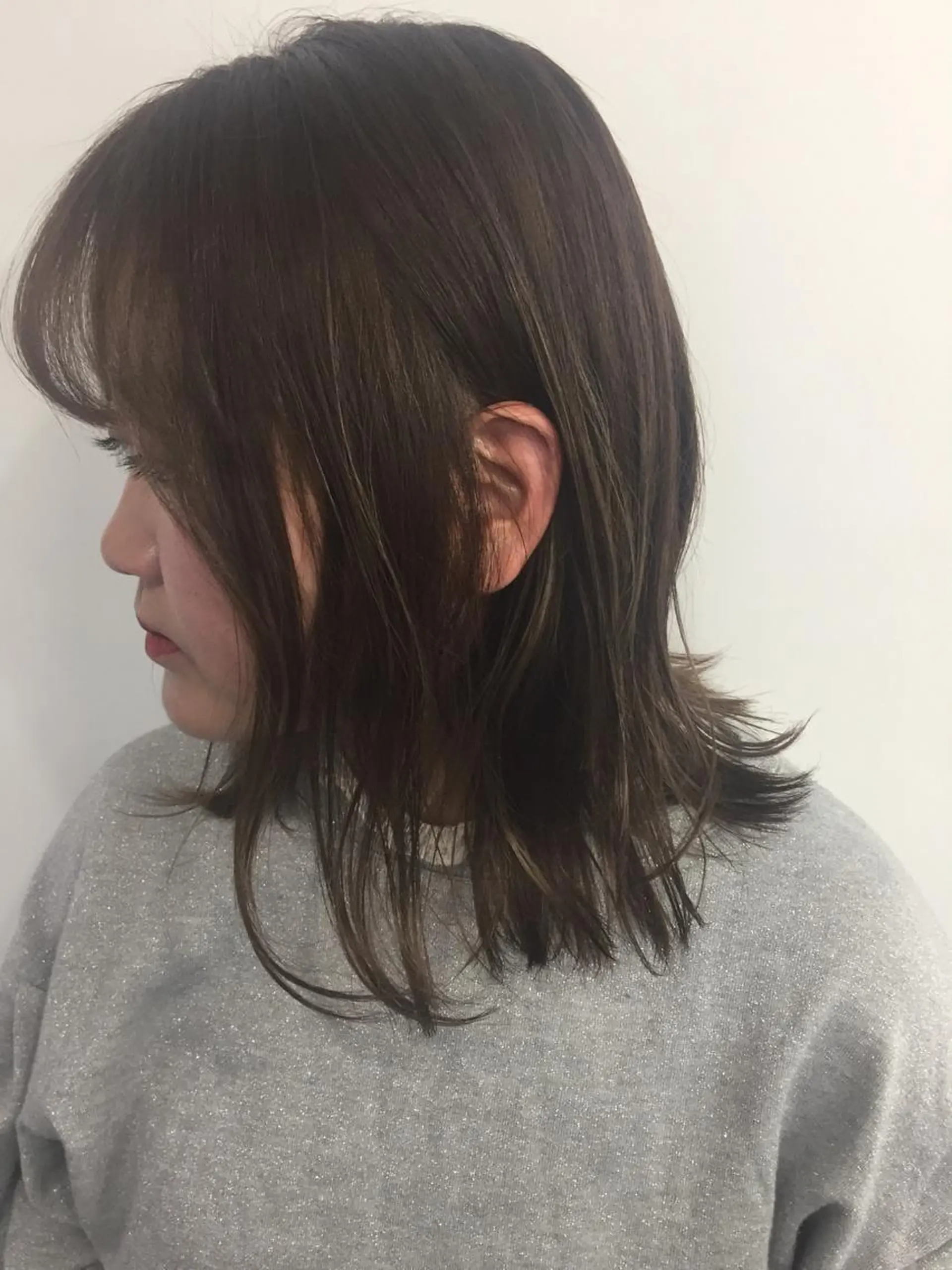ミディアム カラー 田添 幹宜のヘアスタイル