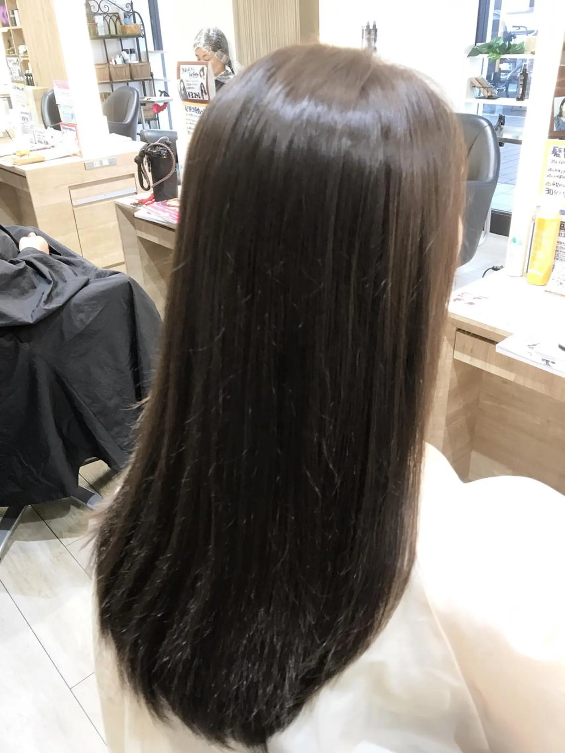 セミロング カラー イルミナカラー カット ヘアカラー ハイライト/髪質改善 ✂️十河祐輝のヘアスタイル
