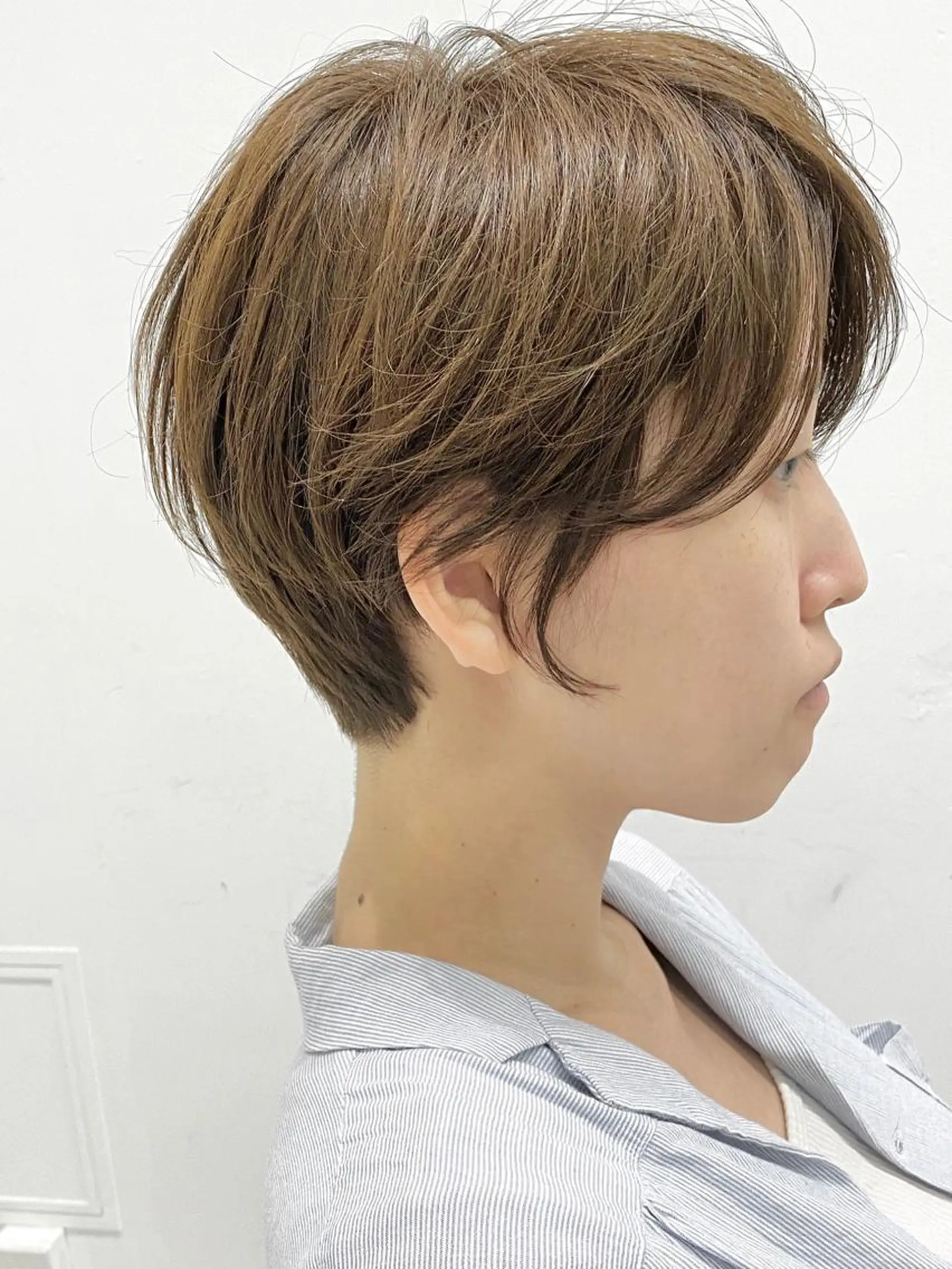 ショート カラー ハンサムショート ベージュカラー ショートヘア 似合わせ専門美容師 なかじまのヘアスタイル