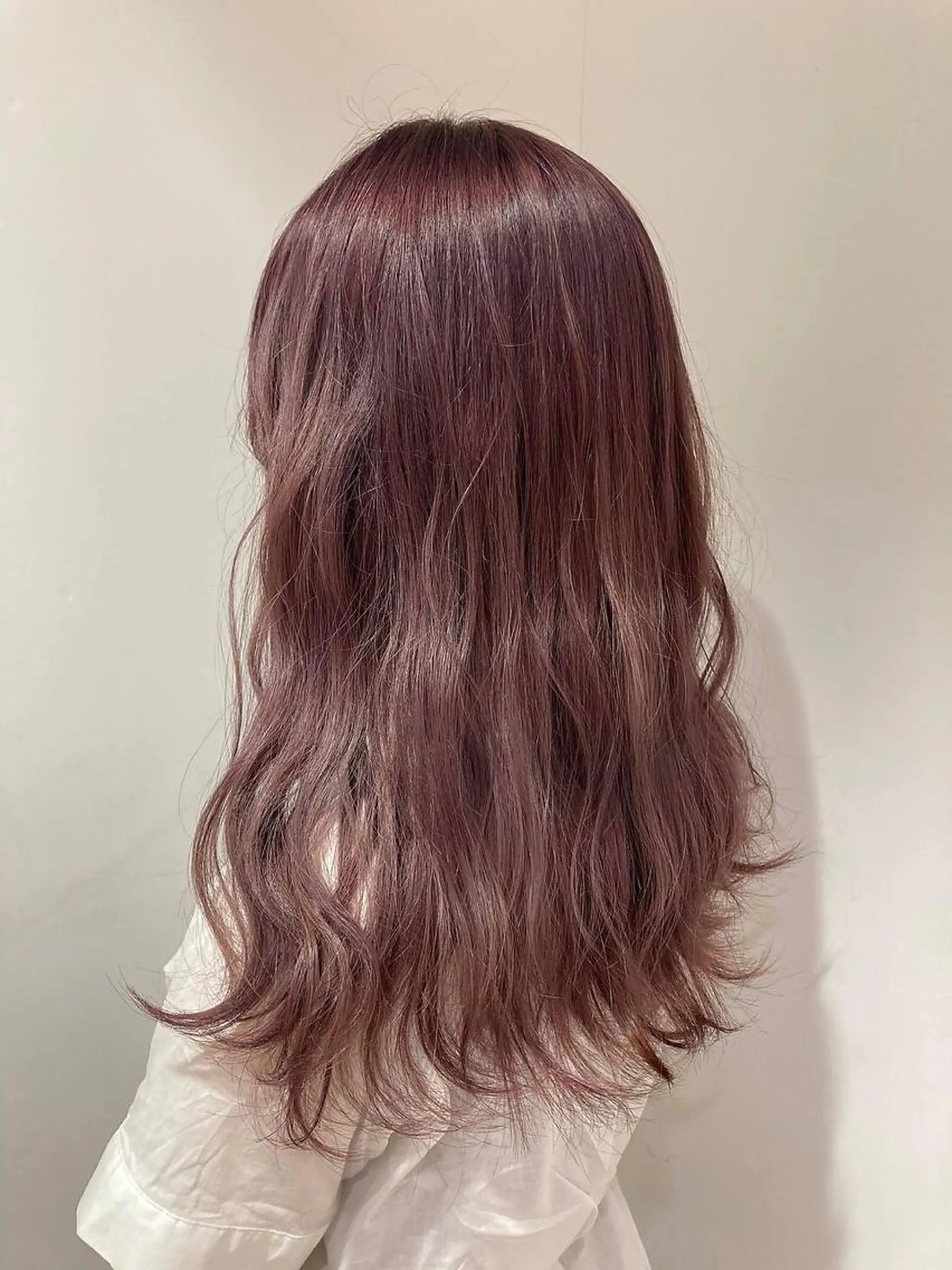 セミロング カラー ヘアアレンジ ブリーチ ピンクカラー ピンクパープル パープルカラー 福壽 優奈のヘアスタイル