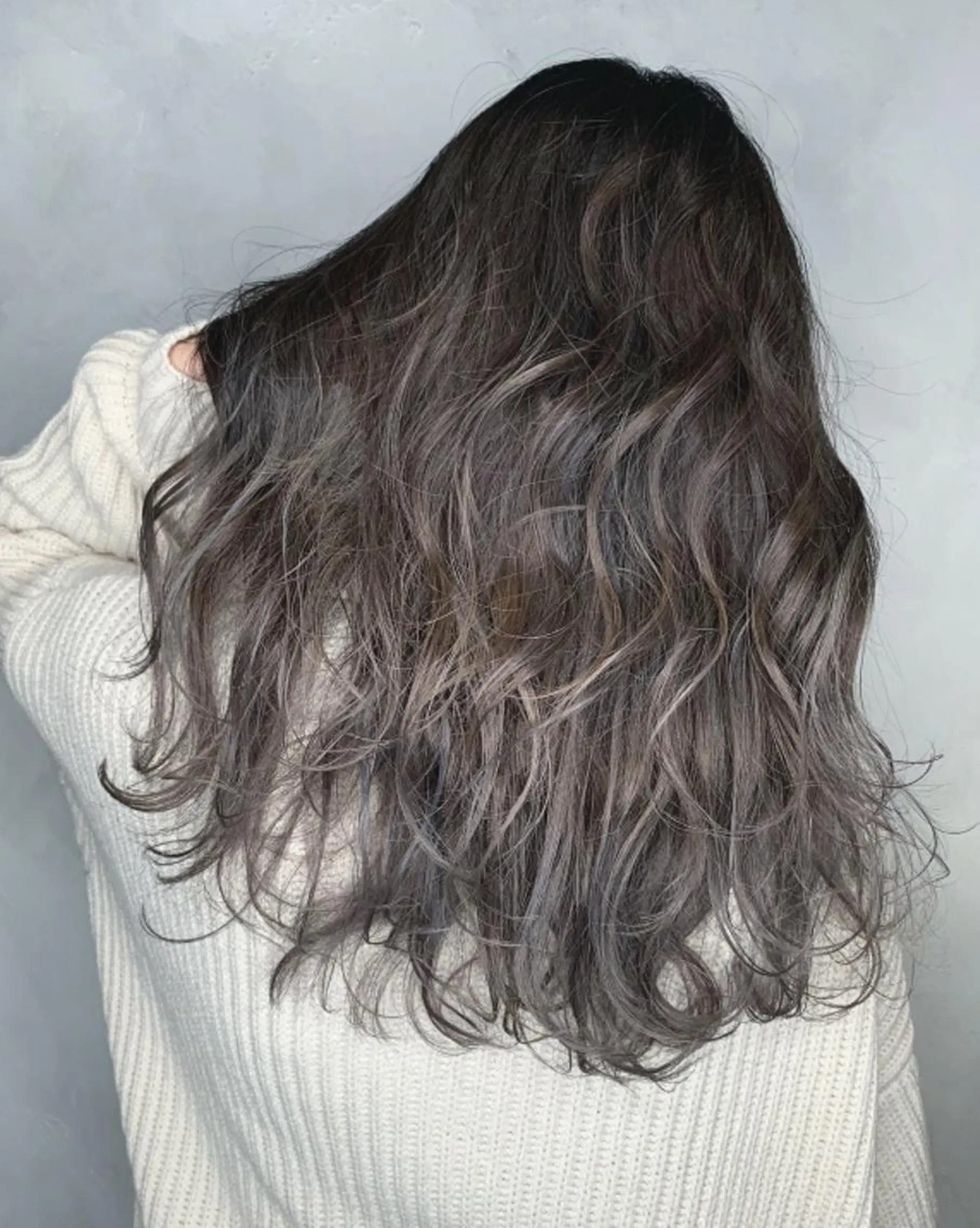 カラー ロング アディクシーカラー アッシュ デザインカラー イルミナカラー ロング カット ヘアカラー トリートメント N° aria 三軒茶屋のヘアスタイル