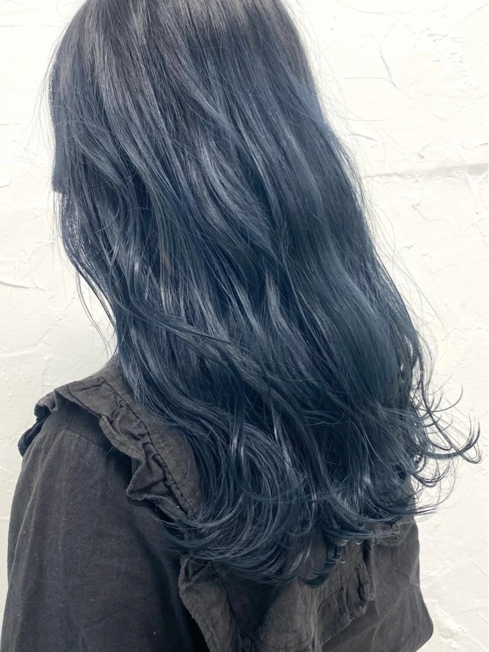 ロング カラー バレイヤージュ ミストバング ベージュカラー 黒髪 ブリーチ ブルーカラー 🌈SOUTOMEのヘアスタイル