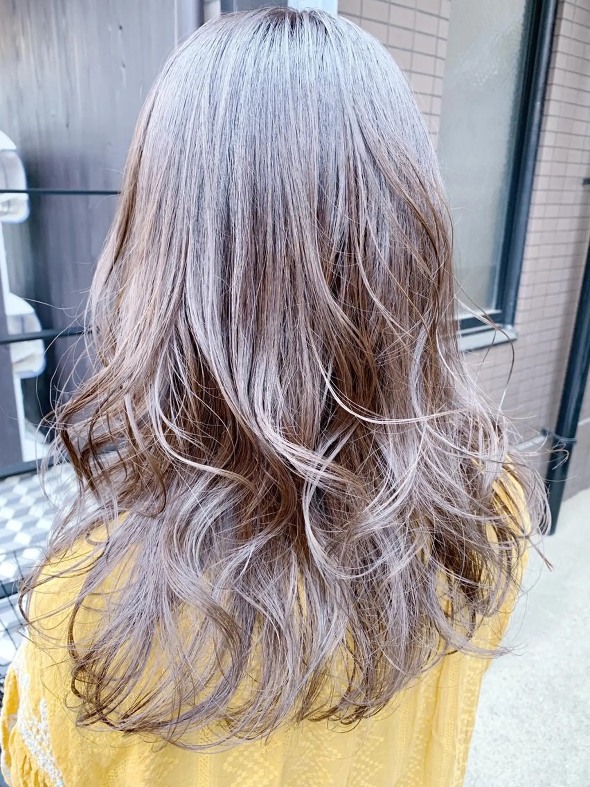 セミロング カラー グレージュ DUMBO所属・【完全マンツー 恵比寿】佐藤 翔のヘアスタイル