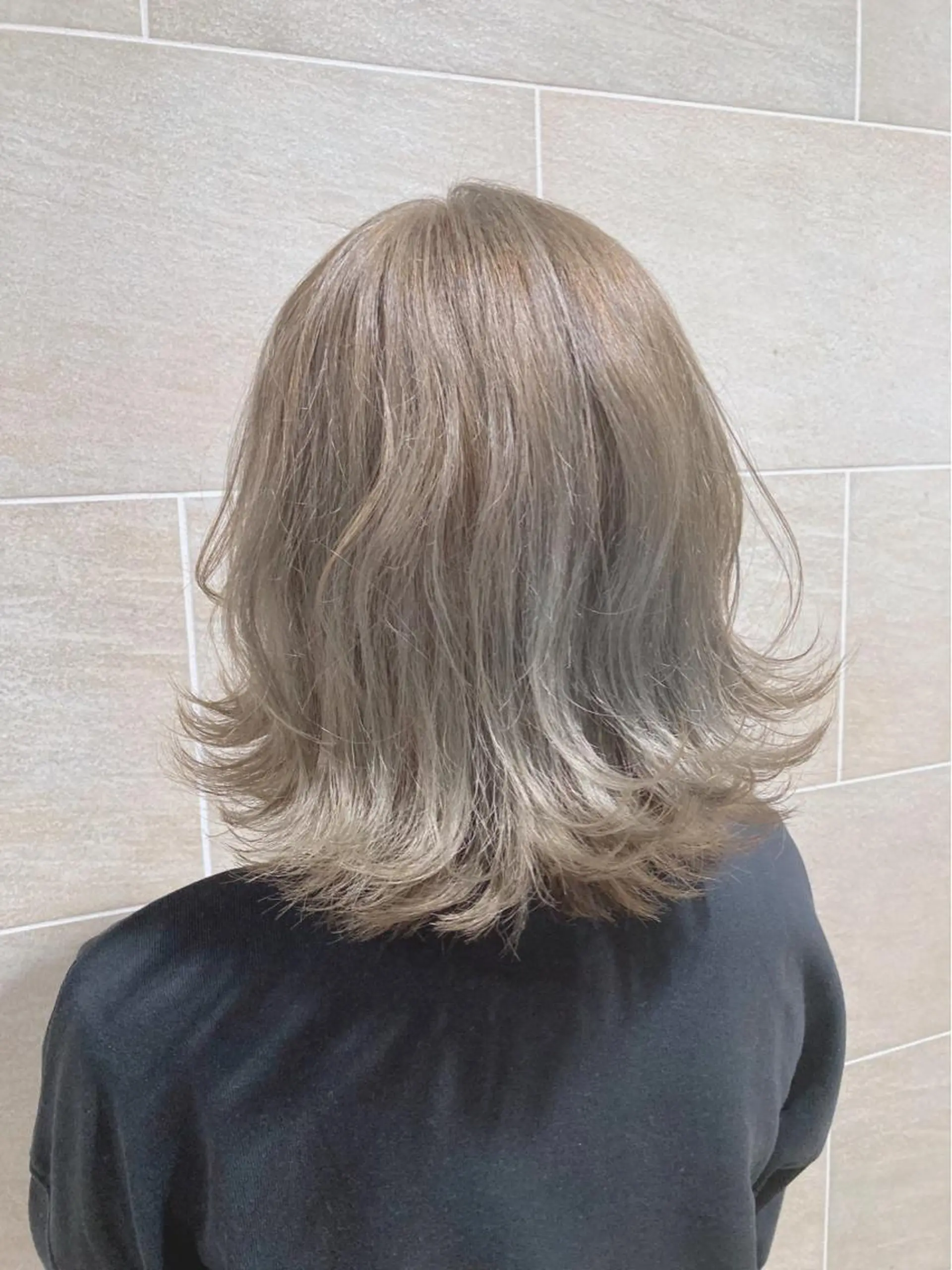 ミディアム カラー ヘアカラー 宮原 佳苗のヘアスタイル