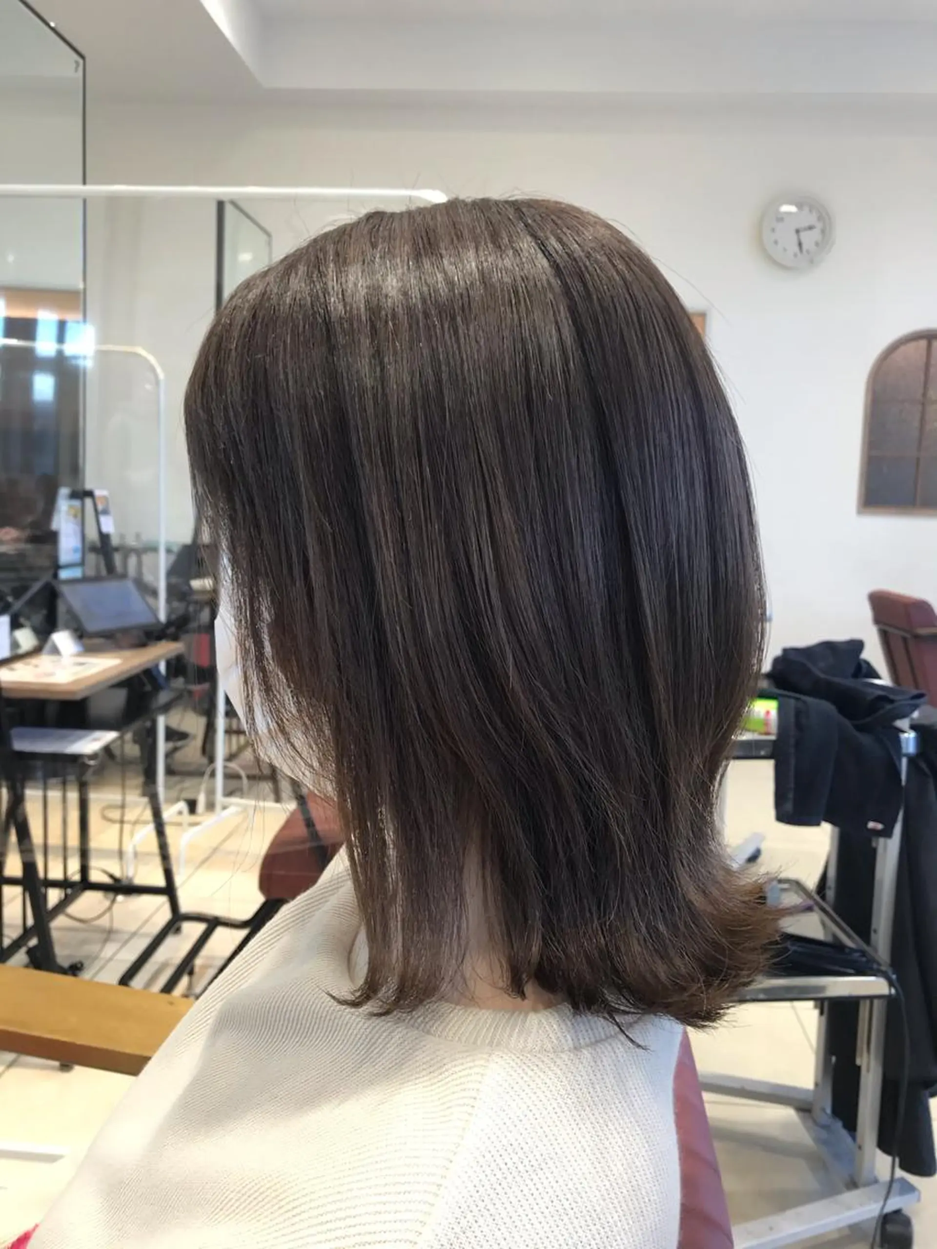 ミディアム カット 縮毛矯正 中野 克也のヘアスタイル