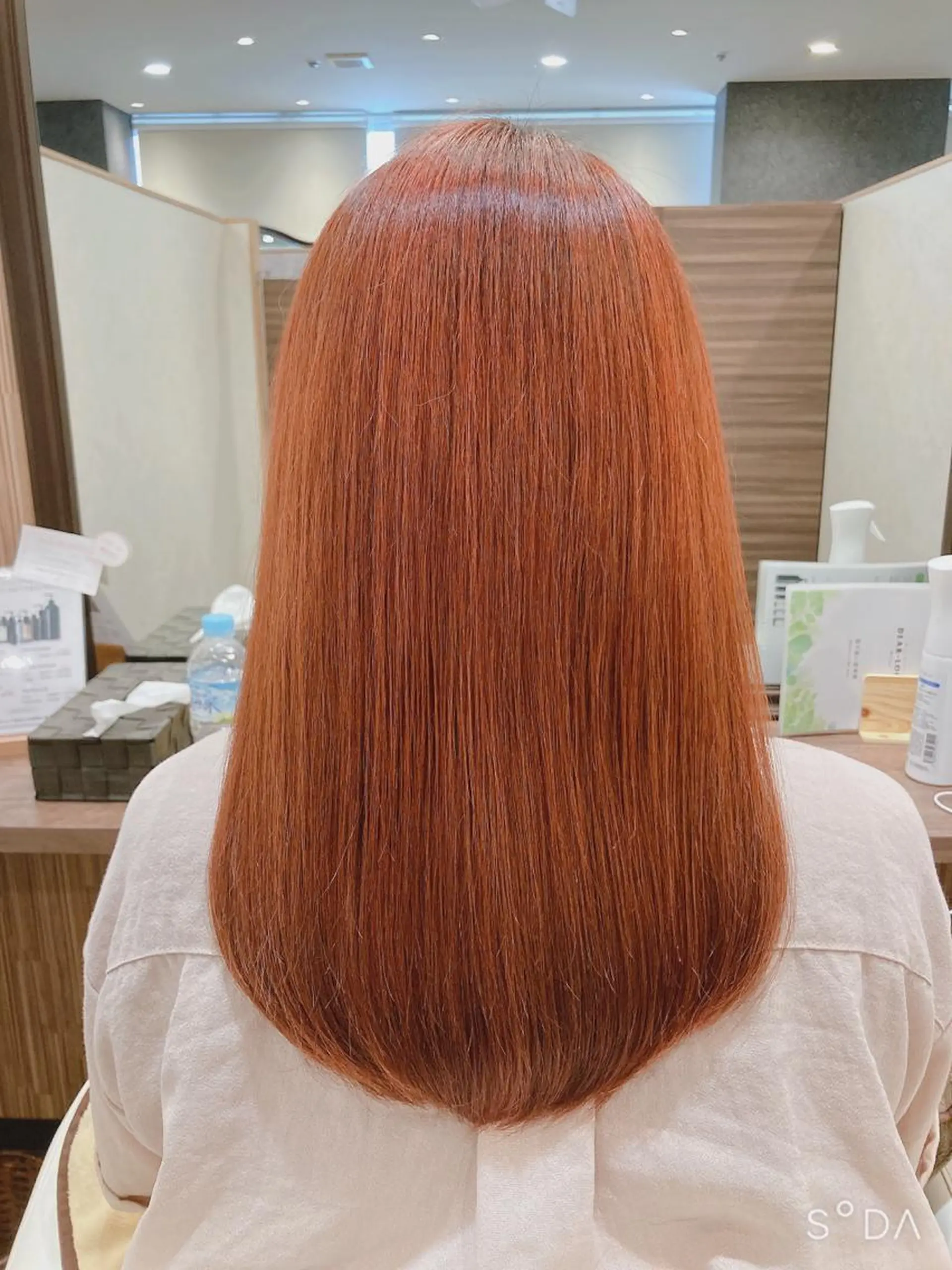 セミロング カラー オレンジ ピンクカラー 中嶋 ナカジマのヘアスタイル