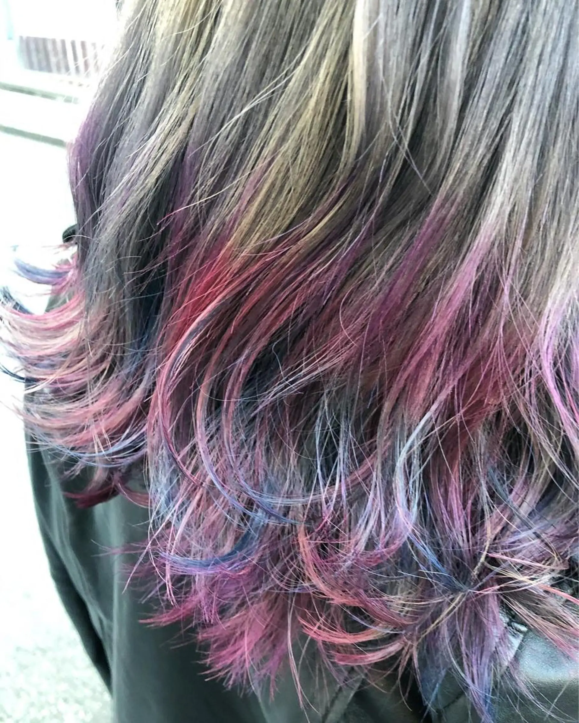 セミロング カラー ショートボブ アッシュ バレイヤージュ ミストバング ベージュカラー カット ヘアカラー トリートメント 原宿サロン代表 デザインカラー伊藤卓のヘアスタイル