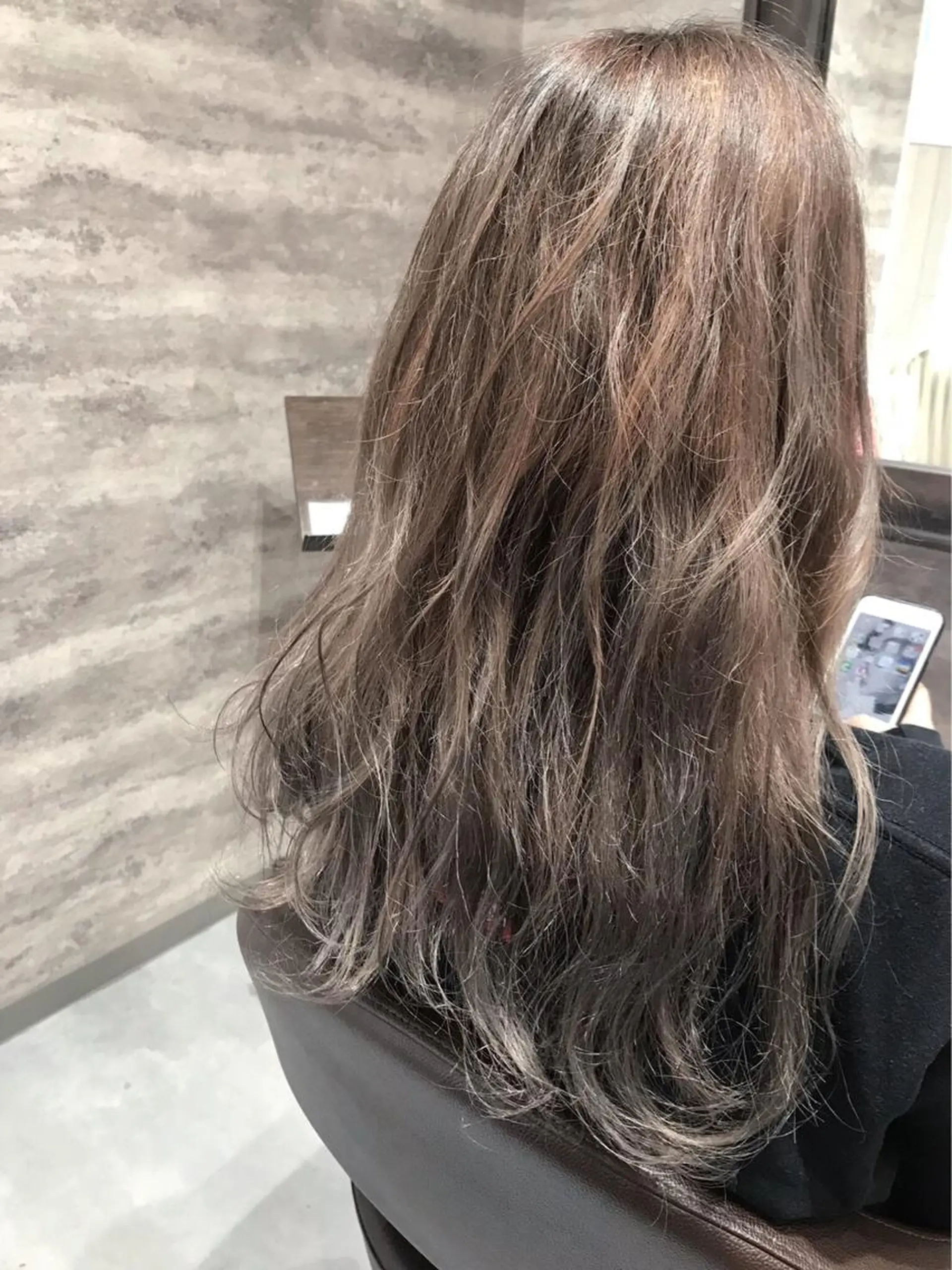 セミロング カラー グラデーションカラー シルバー ホワイトシルバー 💈Blanco💈 カラー&ケア🌈のヘアスタイル