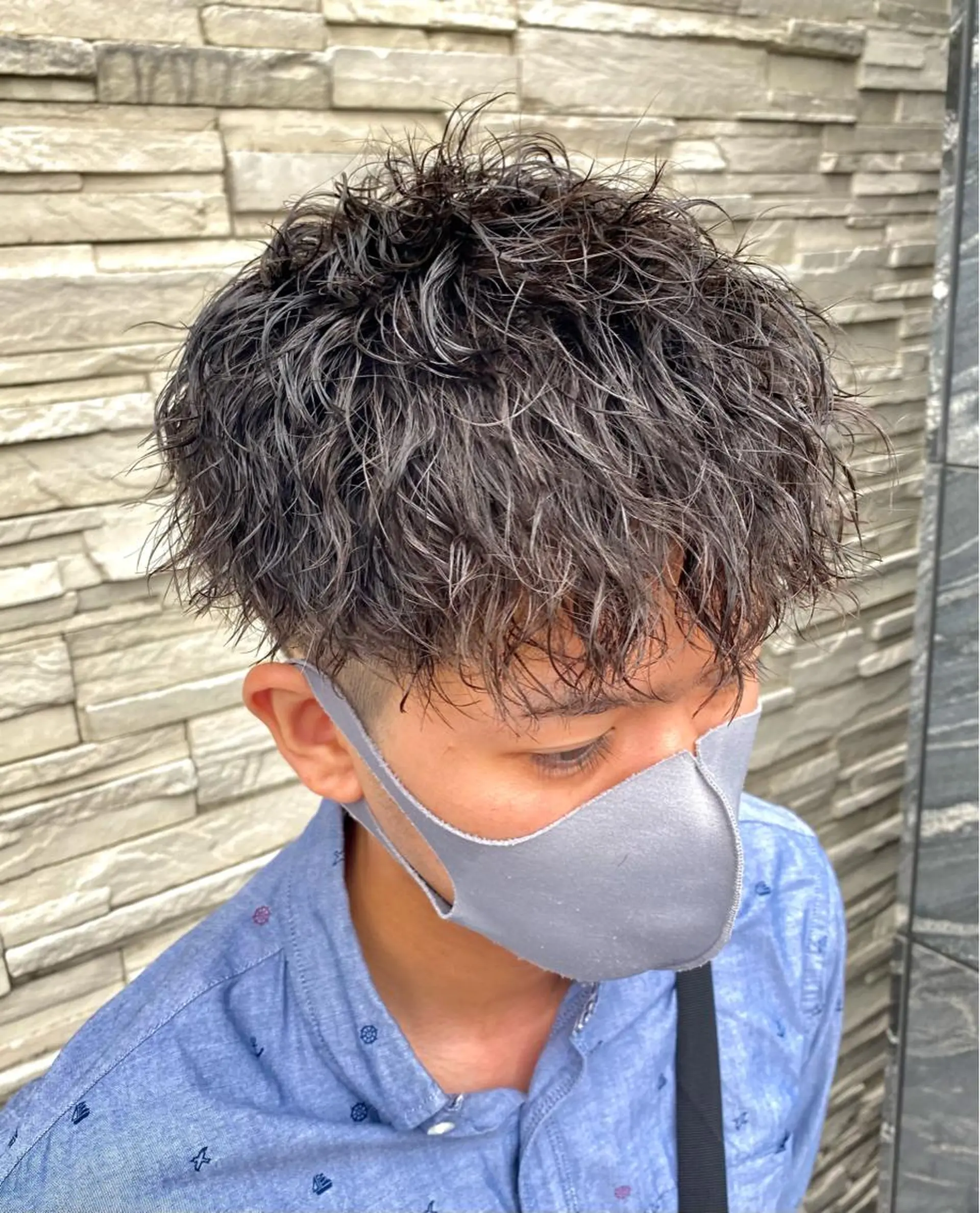 ショート メンズ 塩谷黎✨ブリーチカラ ーメンズパーマ✨のヘアスタイル