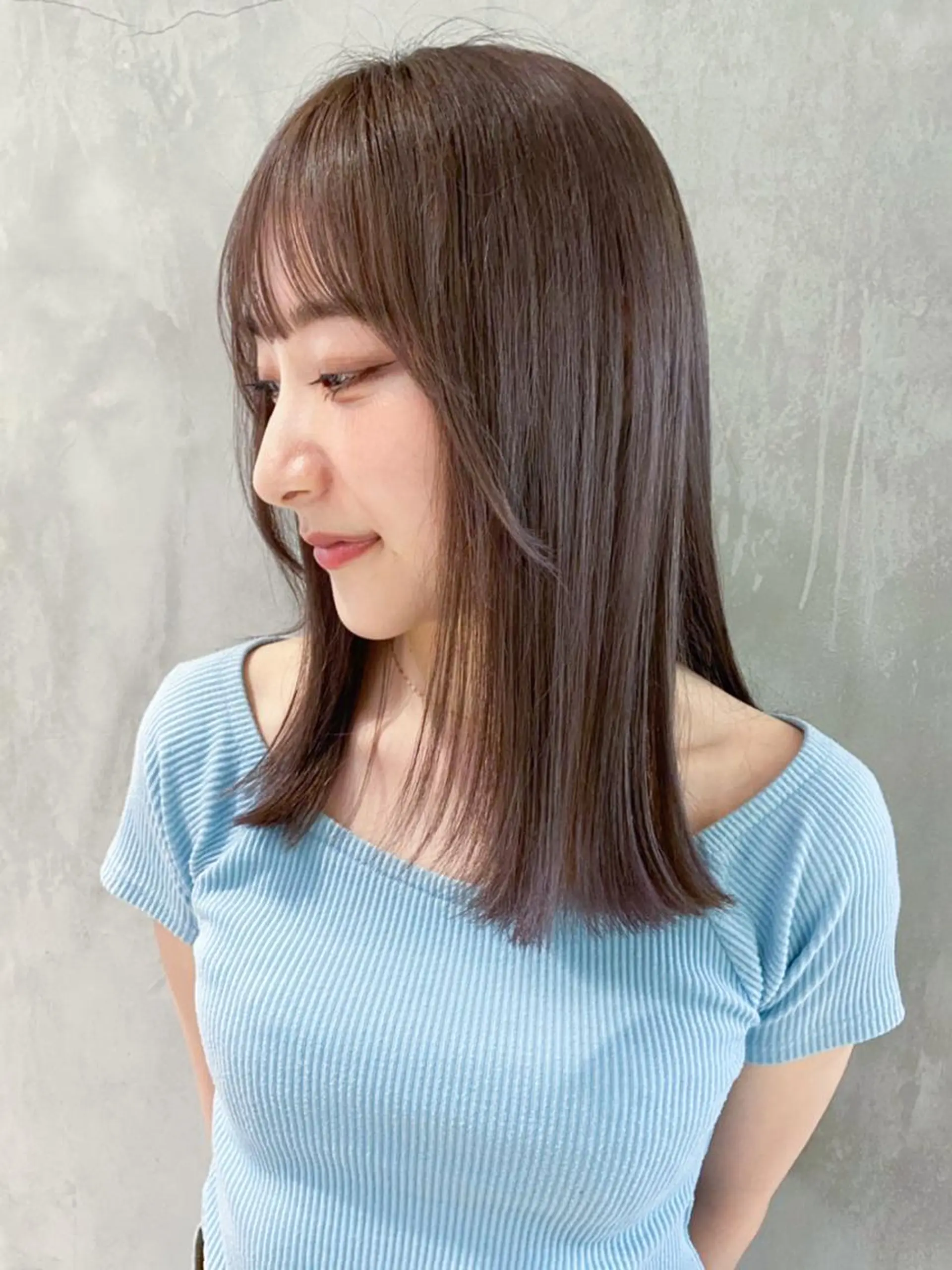 ミディアム カラー ヘアアレンジ パーマ グレージュ ITbyALBUM 松戸のヘアスタイル