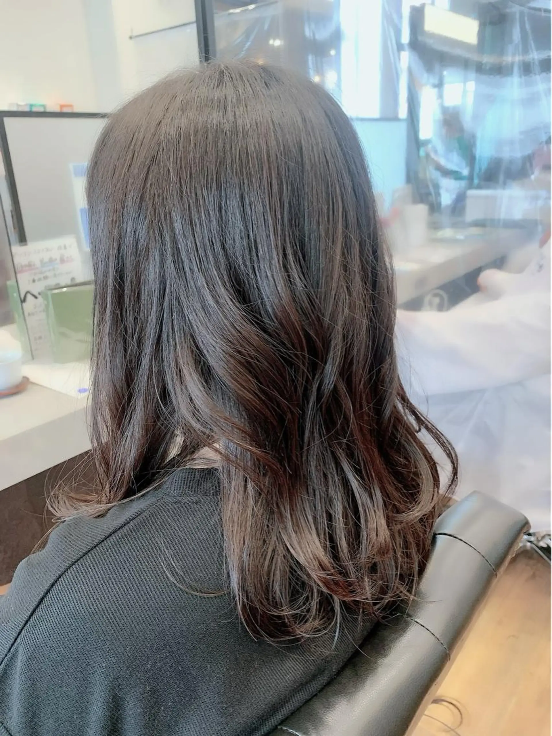 ミディアム カット 美容しょうへいの店所属・吉川 茉由子のヘアスタイル
