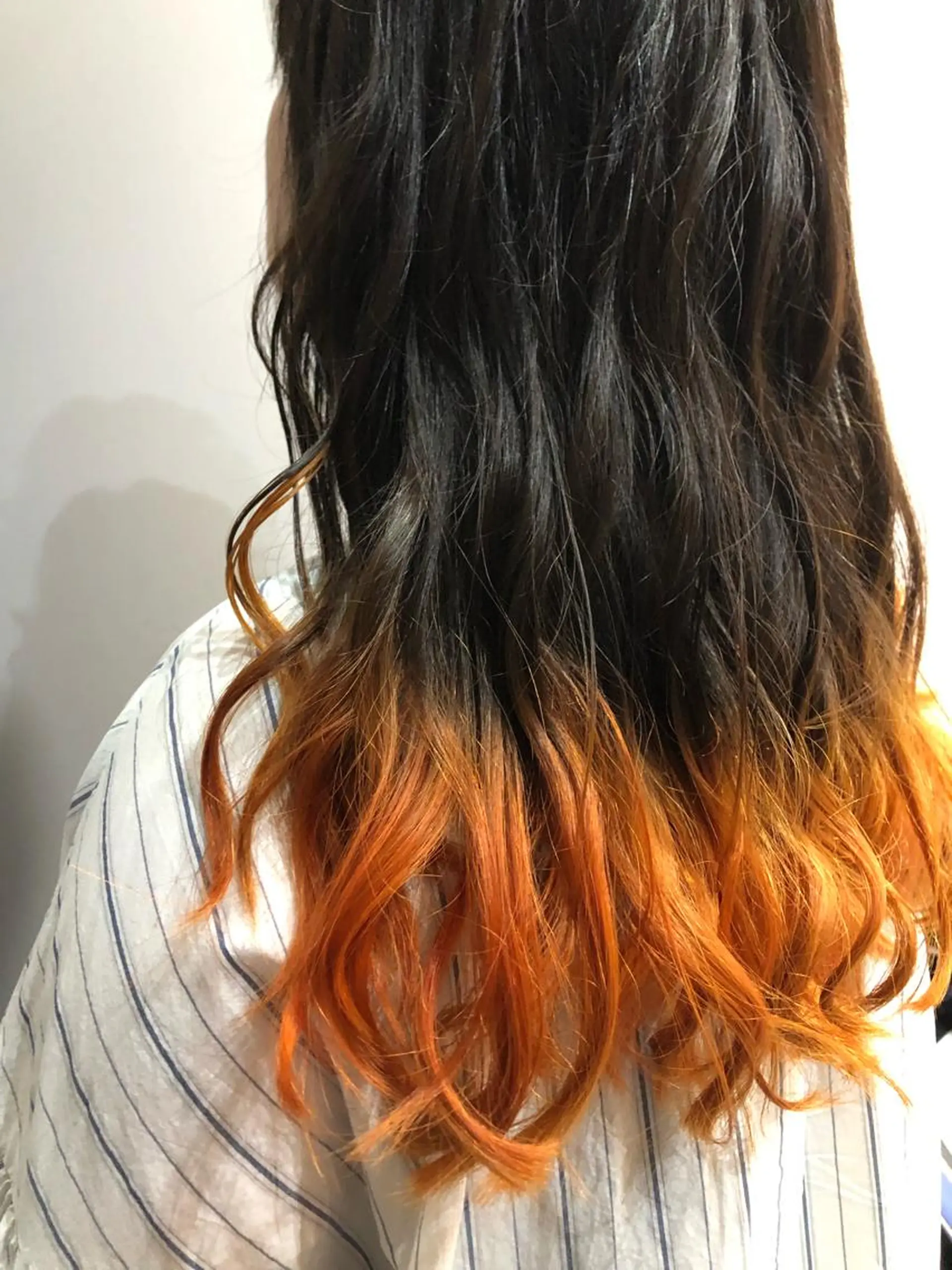 カラー oceano🌎小林 穂乃花のヘアスタイル