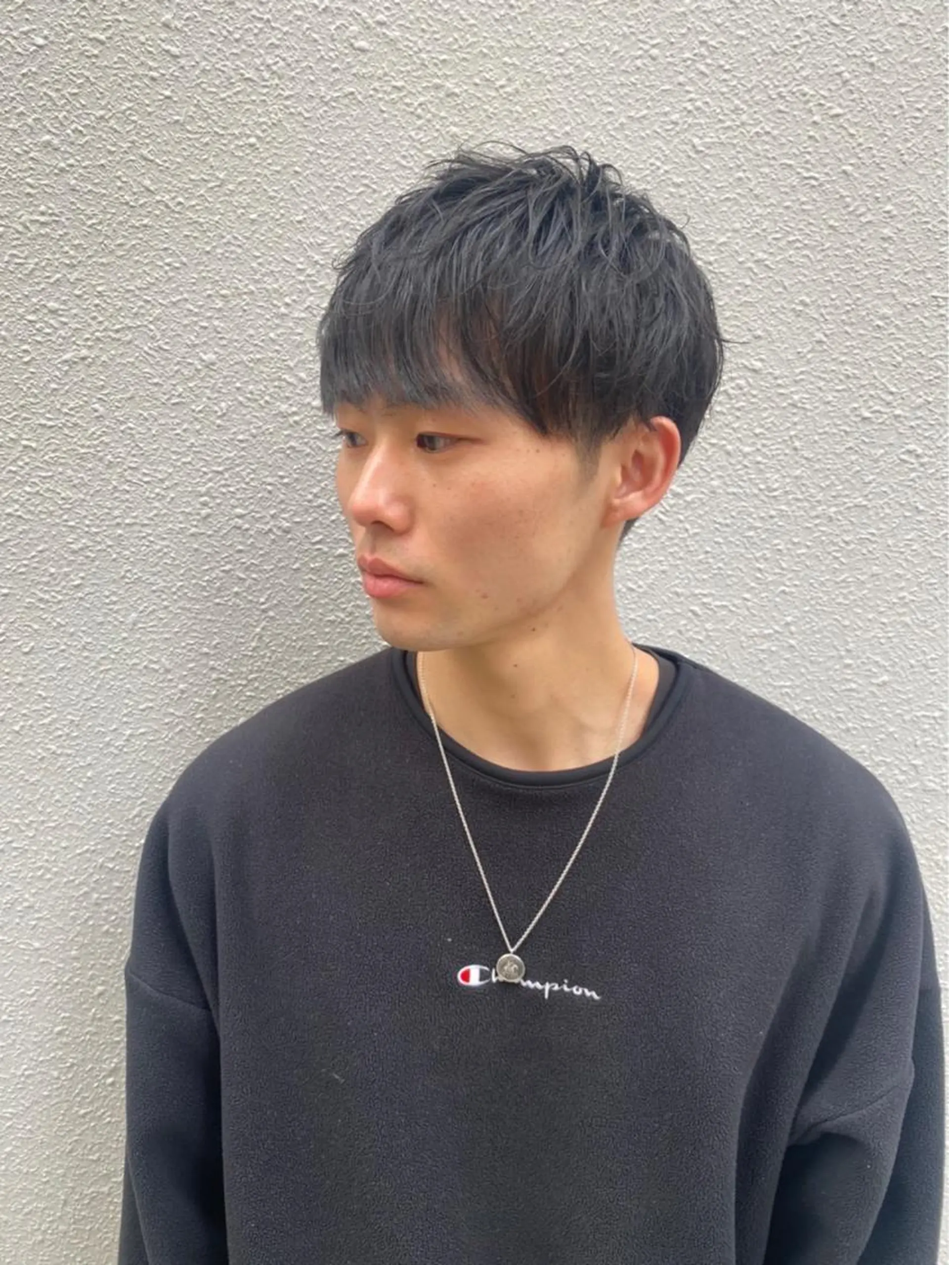 メンズ メンズバレイヤージュ メンズブリーチ センターパート フェードカット メンズハイライト エリアNo.1人気✨ ブリッツレボルト☘️のヘアスタイル