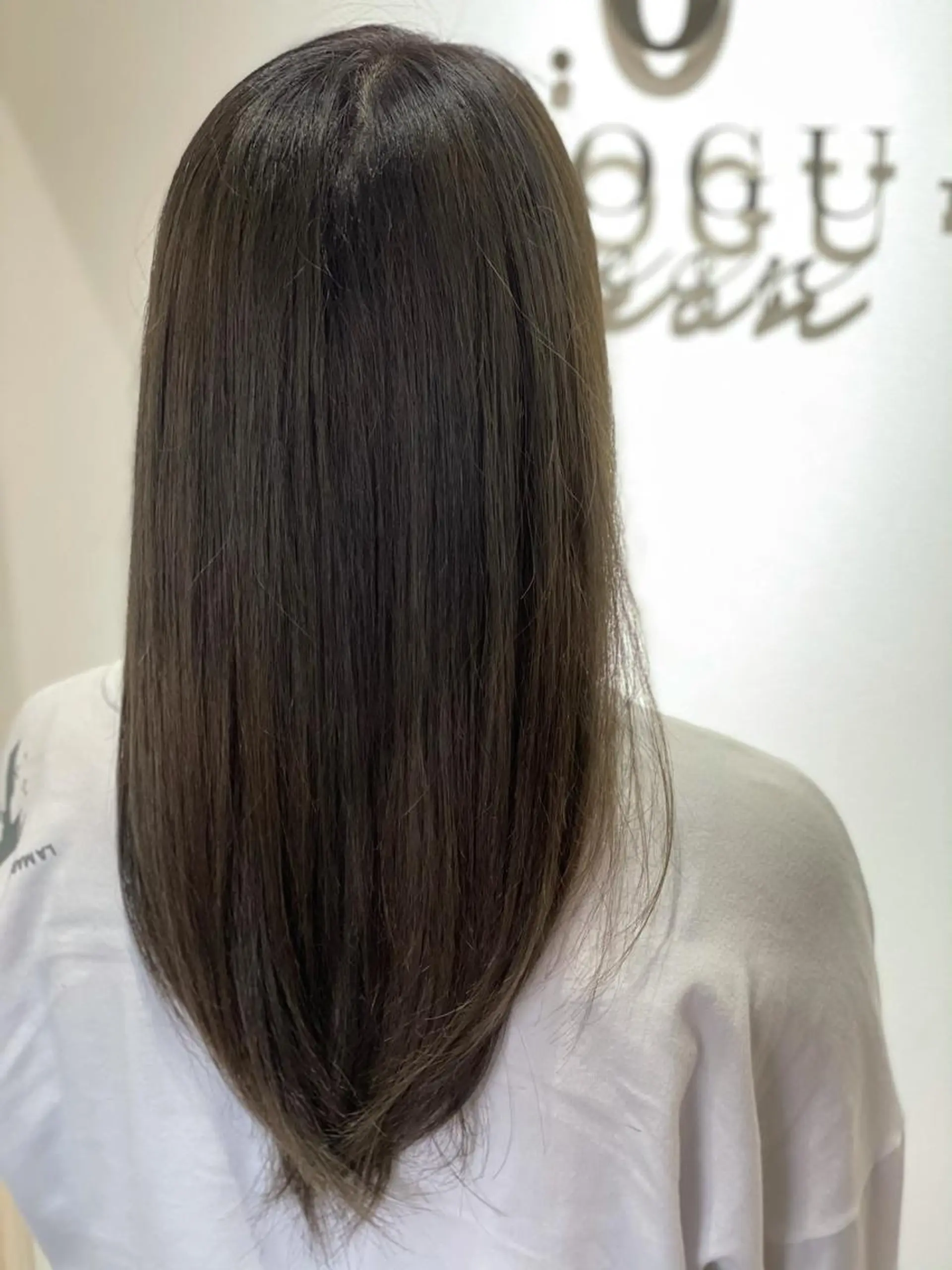 セミロング 髪質改善 縮毛矯正 トリートメント 柿本拓【全席完全個室 ログネオン】のヘアスタイル