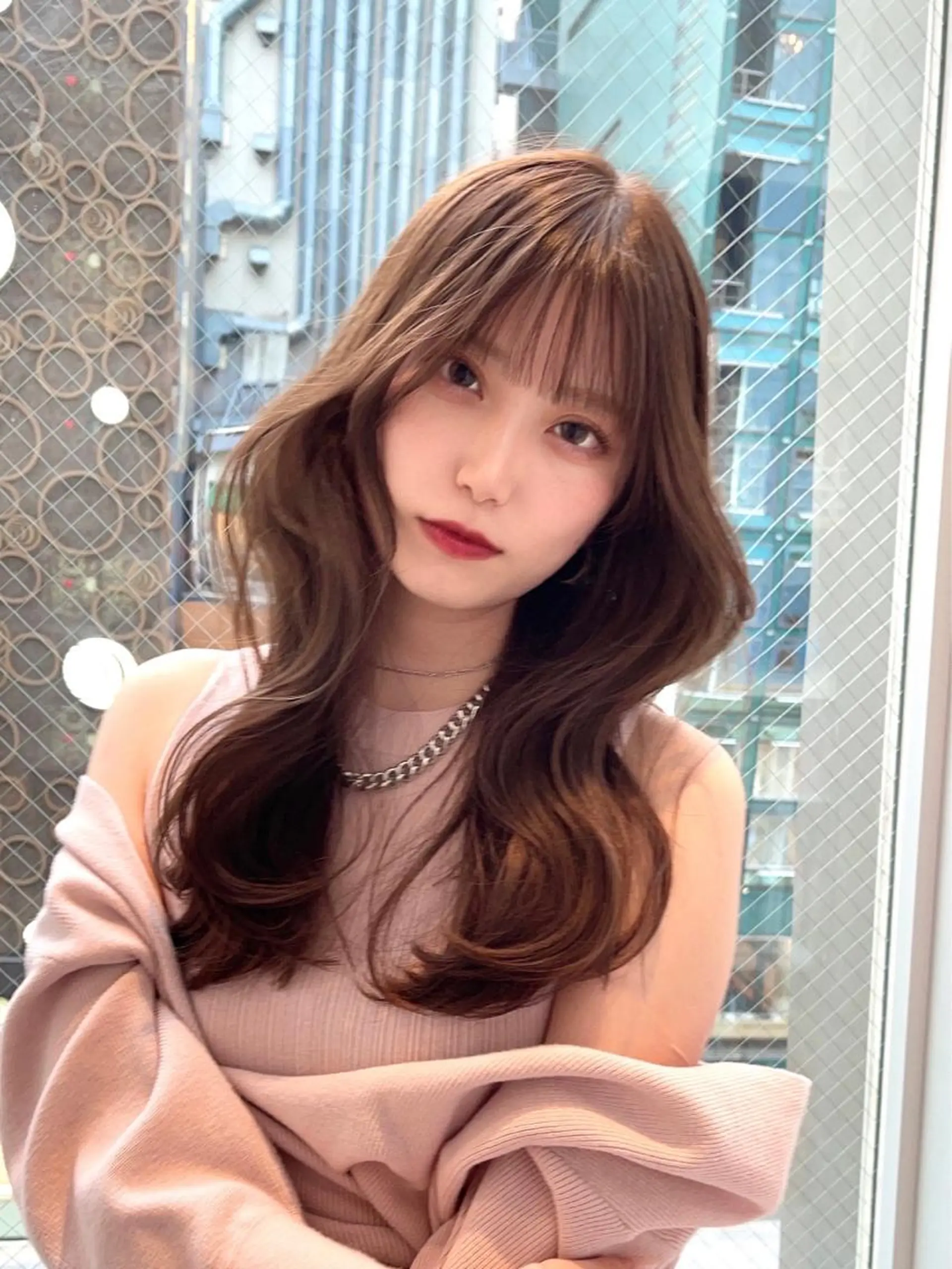 セミロング くびれヘア かきあげバング 似合わせカット 小顔カット ワンホンヘア カット ヘアカラー トリートメント ボブパーマ ウルフパーマのヘアスタイル