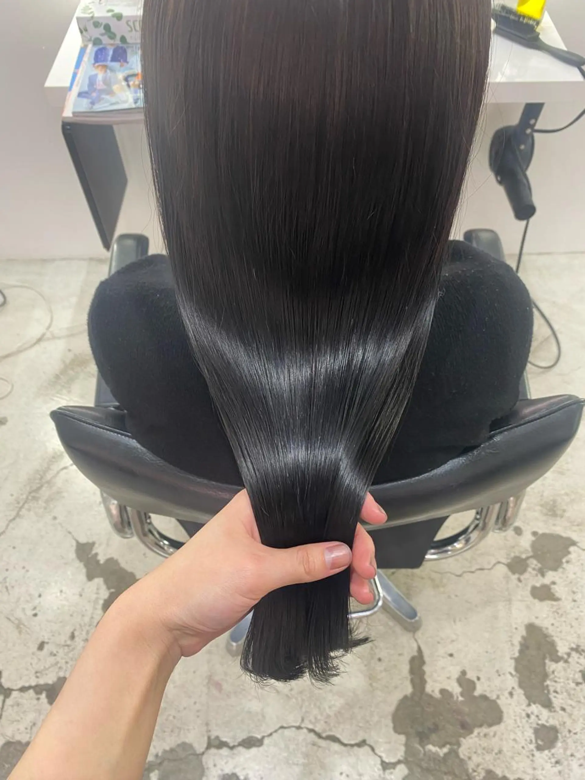 ロング 縮毛矯正 トリートメント aoi ♡グレージュ ・ベージュカラーのヘアスタイル