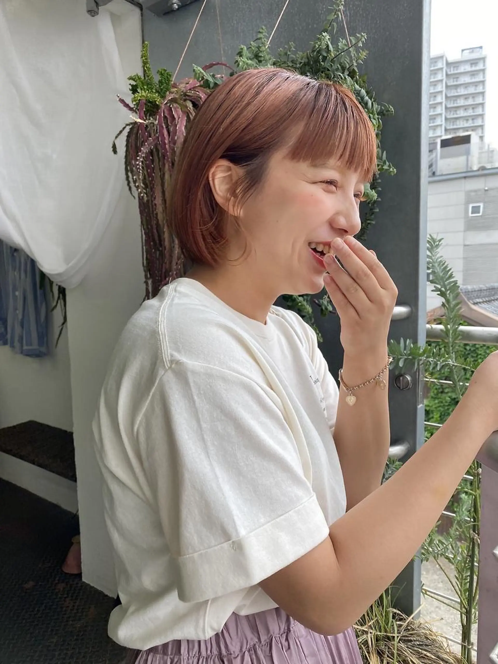 ショート カラー ハイライト /イヤリングカラーのヘアスタイル