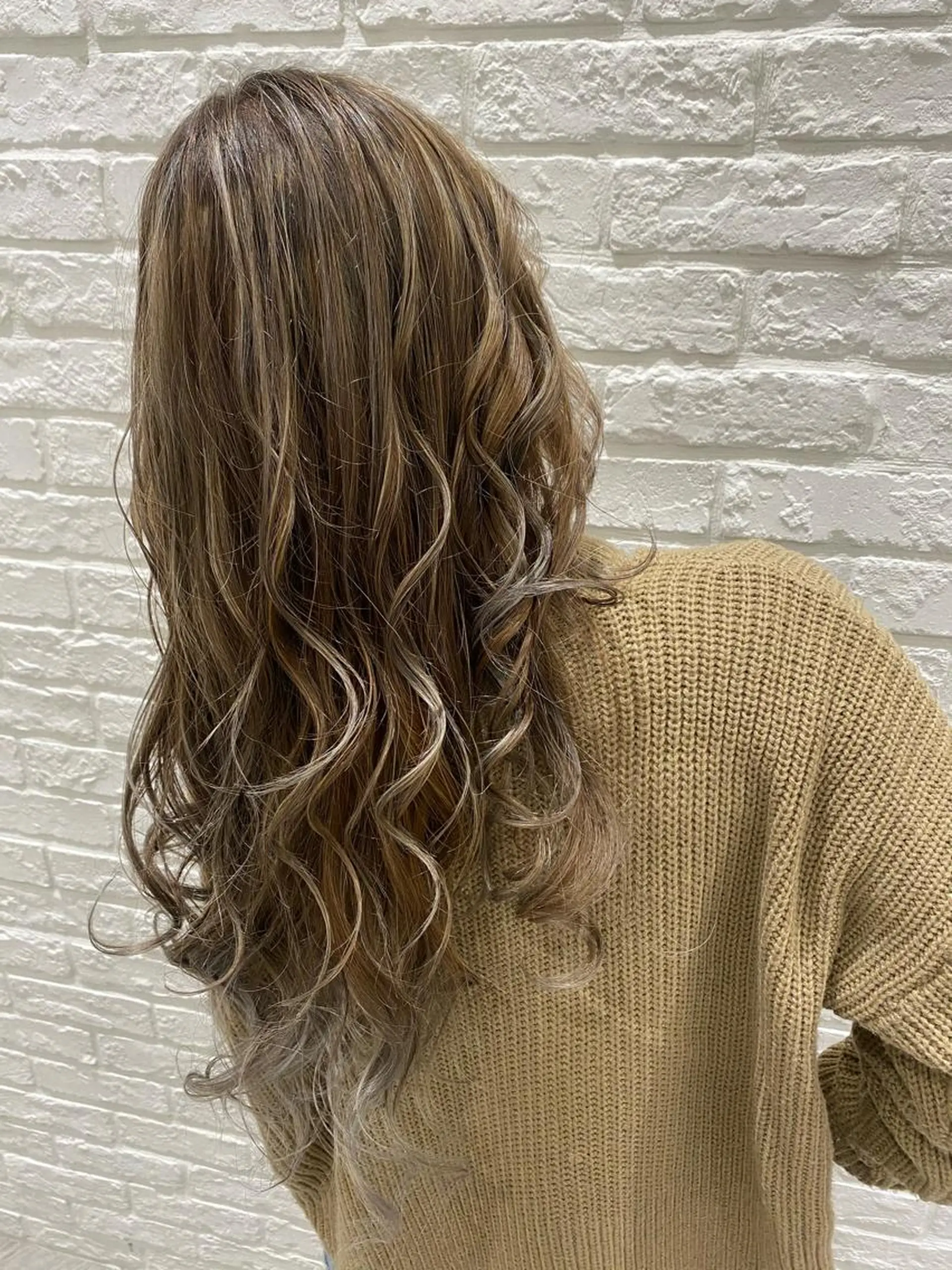 ロング カラー 渡辺　亮/ ハイライト/髪質改善のヘアスタイル