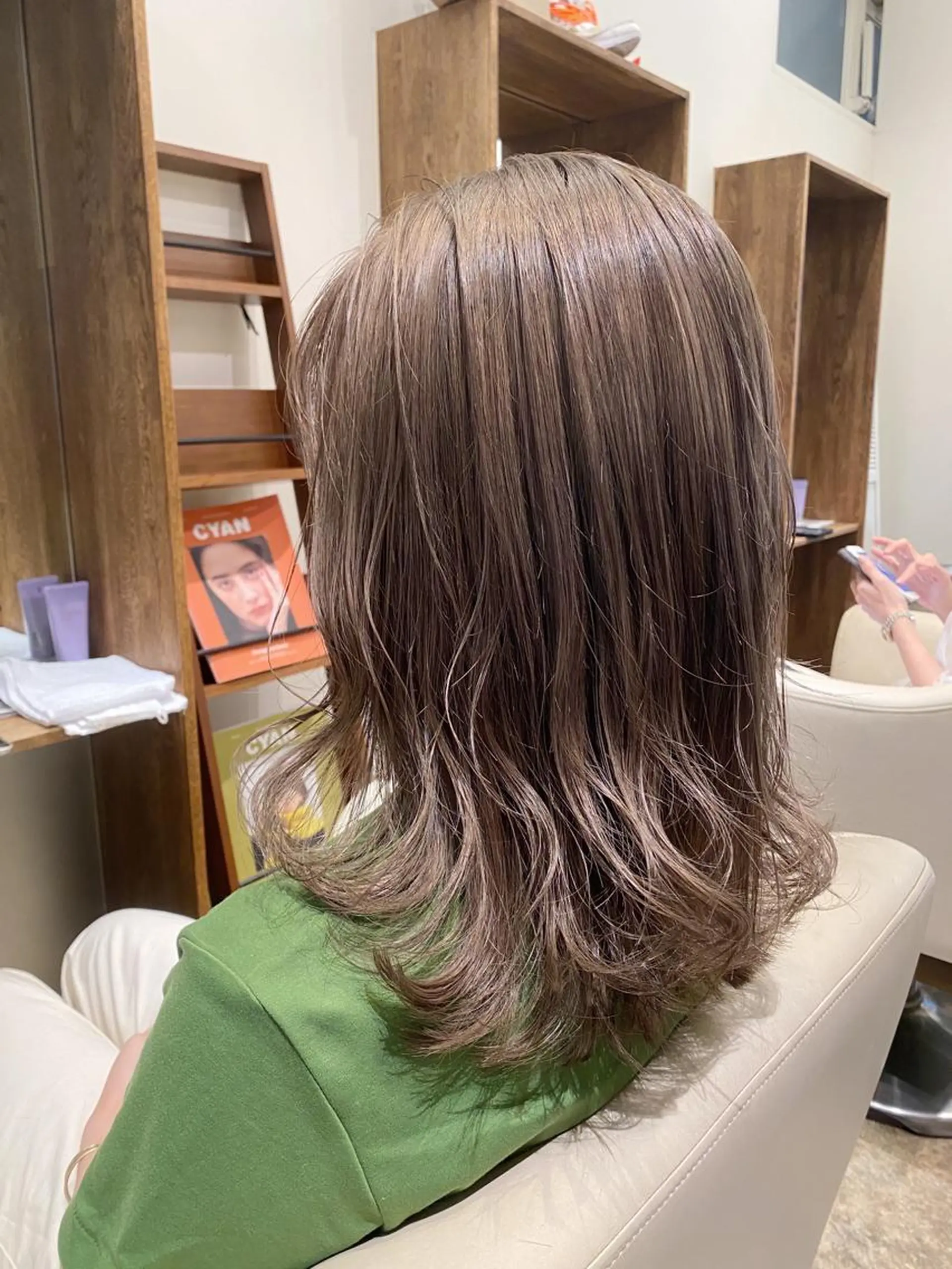 ミディアム カラー ヘアカラー トリートメント 入江 允のヘアスタイル