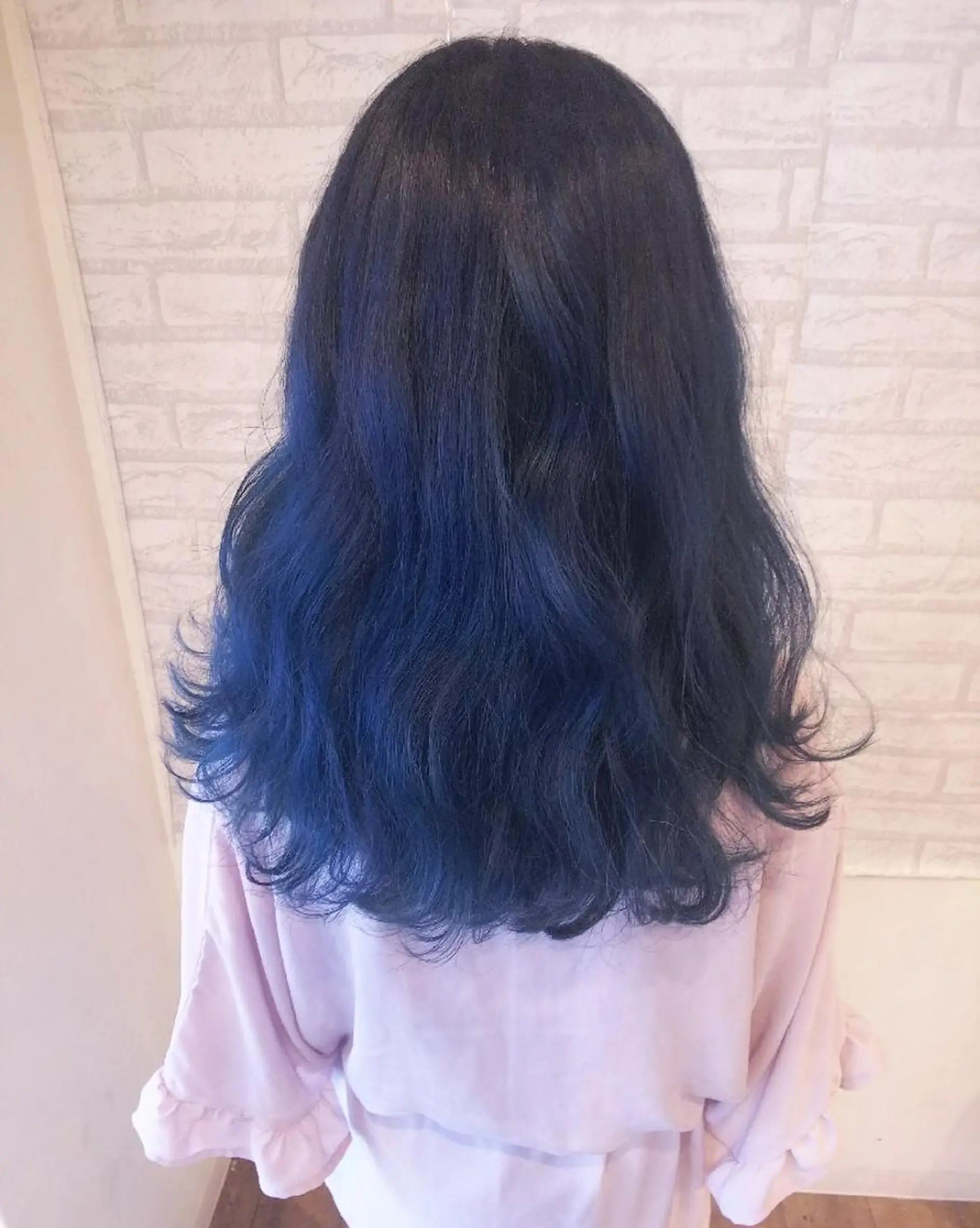 ロング カラー ブルーカラー グラデーションカラー JIL BLAN 京都所属・RU RIのヘアスタイル