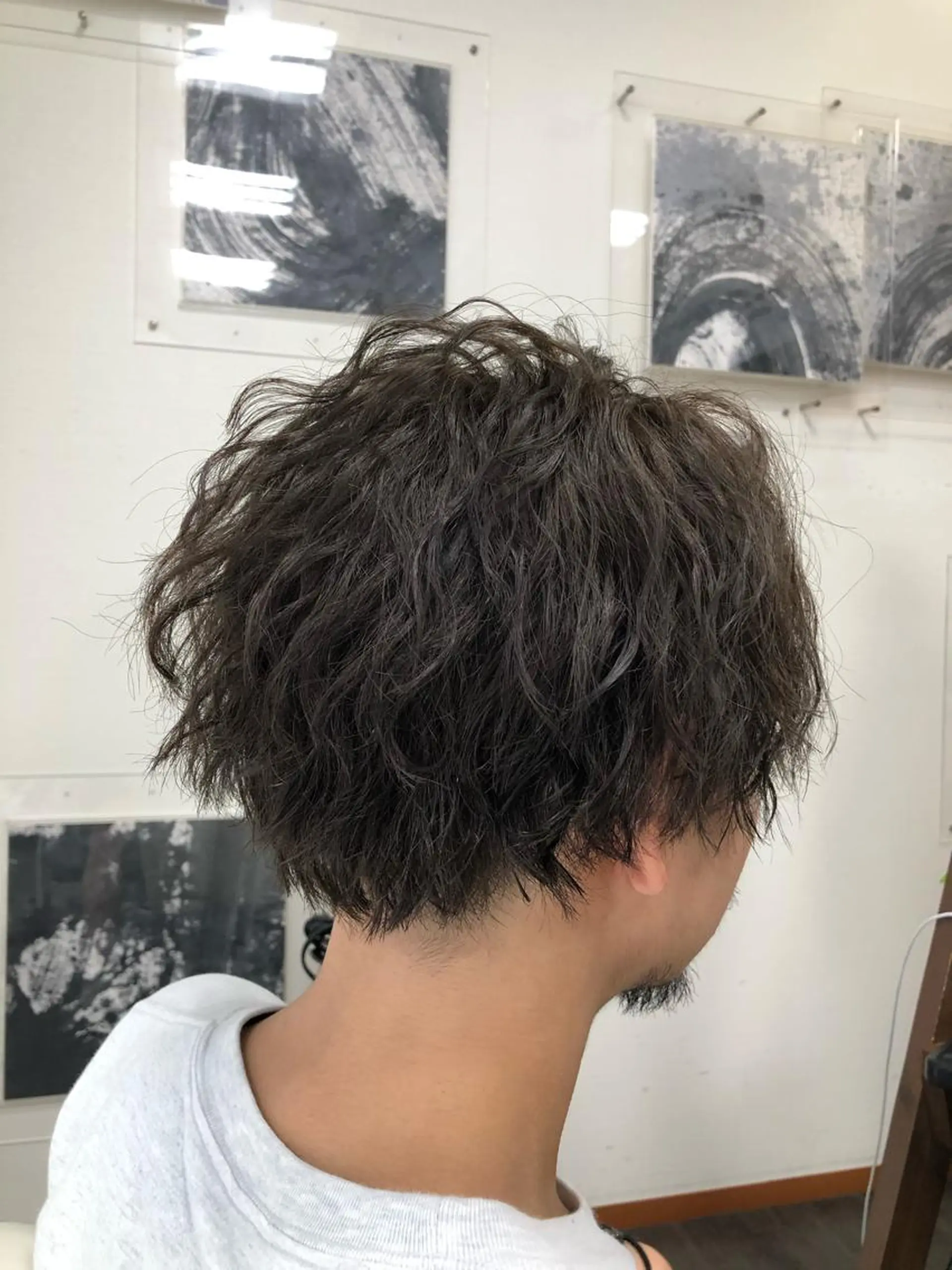 ショート カラー メンズ メンズパーマ カット パーマ VERONIQUE所属・山本 雅由のヘアスタイル