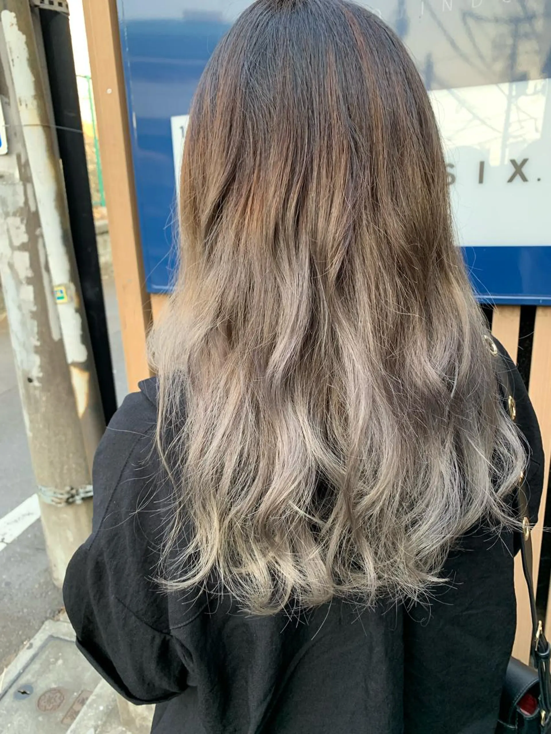 ロング カラー ブリーチ ケアブリーチ グラデーションカラー カット ヘアカラー トリートメント ACT十条店所属・溝口 恭章のヘアスタイル