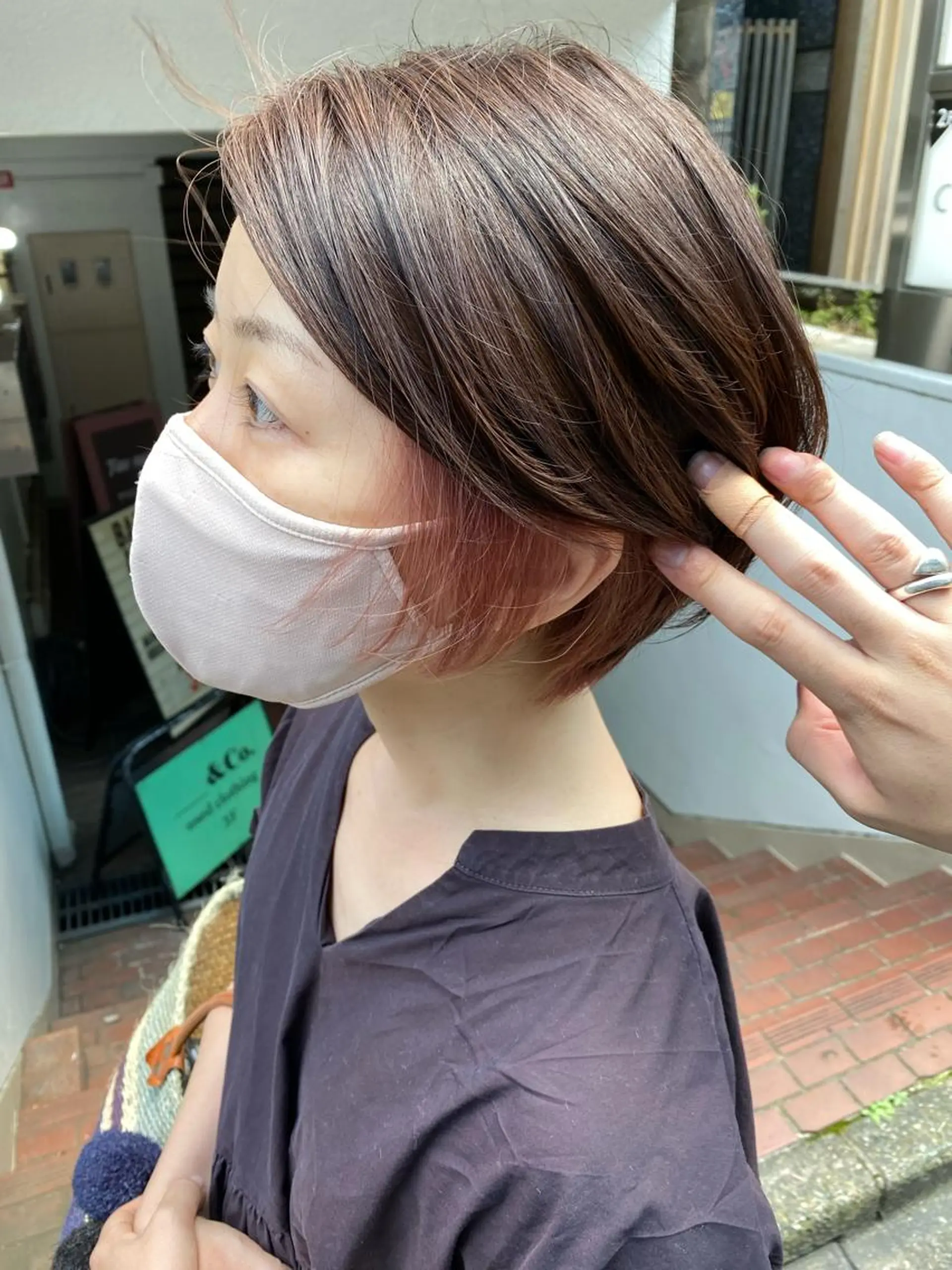 ショート ヘアカラー トリートメント kai .のヘアスタイル