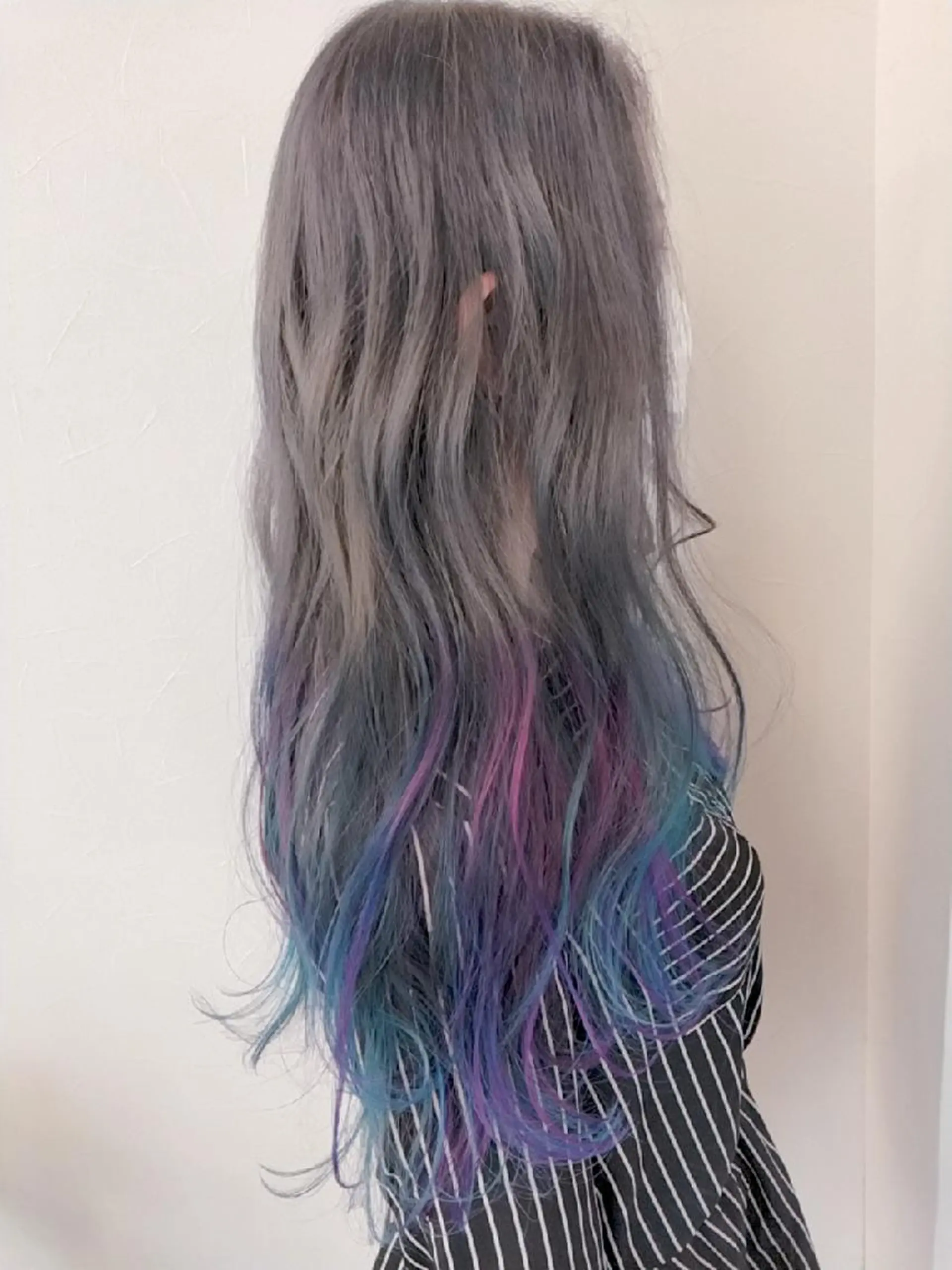 カラー ロング アディクシーカラー バレイヤージュ ブリーチ ブルーカラー ダブルカラー デザインカラー髪質 改善Lilithのその他イメージ