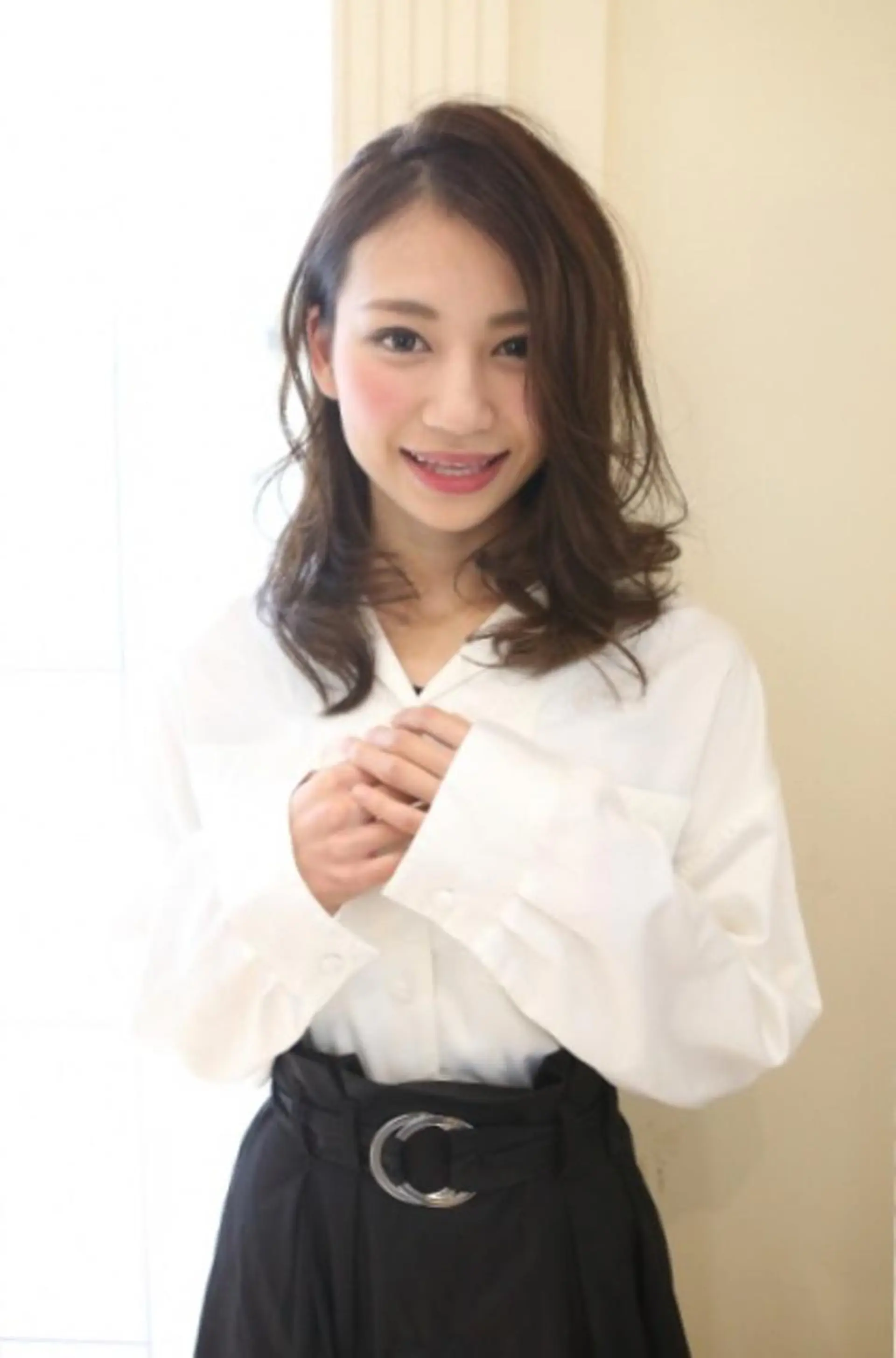 ミディアム カット ヘアカラー トリートメント トップスタイリスト 江口 稜亮のヘアスタイル