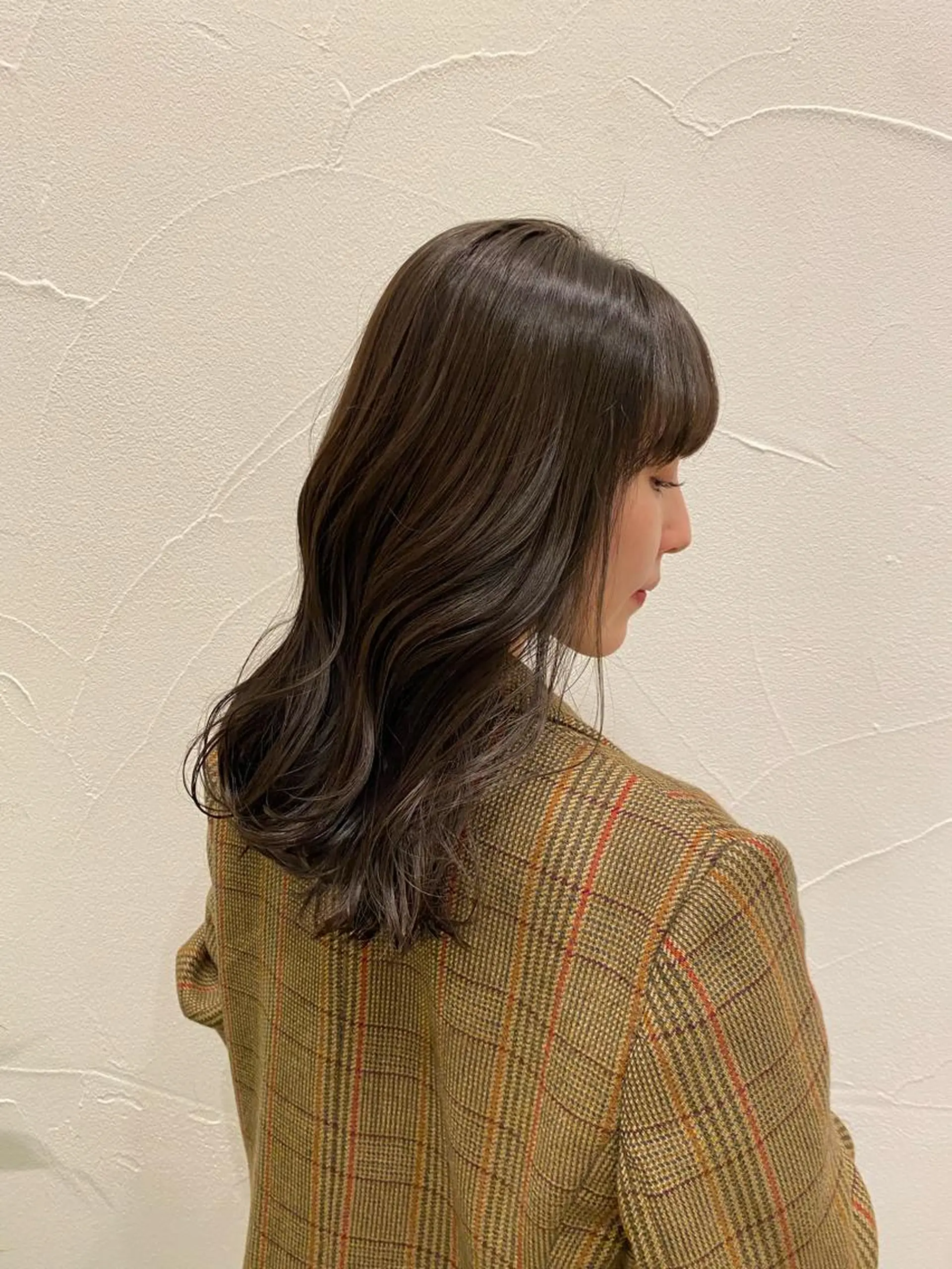セミロング カラー グレージュ オリーブグレージュ オリーブグレー カット トリートメント Ash中目黒店 榊間茜のヘアスタイル