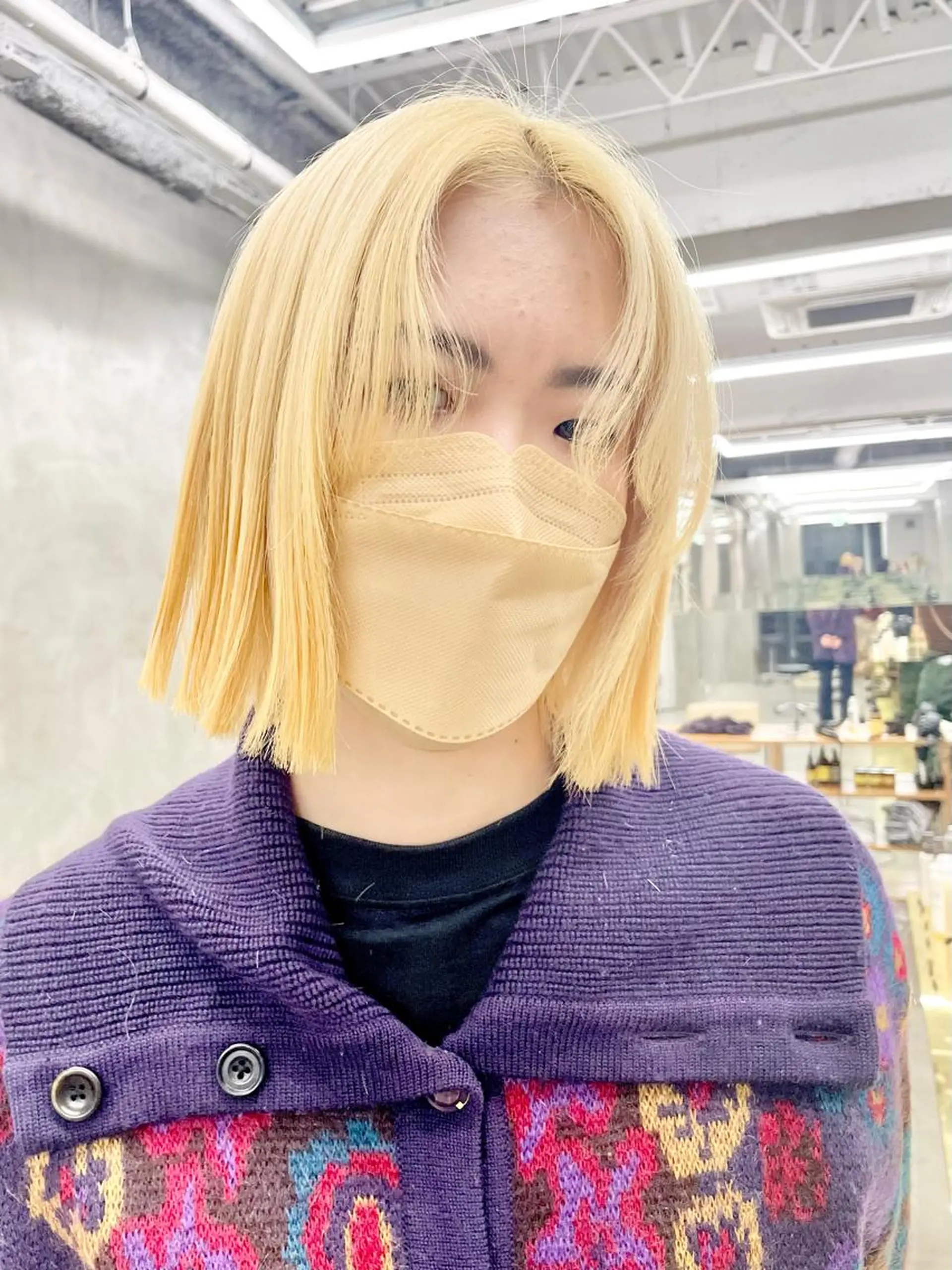 ミディアム カラー パーマ ヘアアレンジ メンズ ミディアムパーマ メンズバレイヤージュ メンズブリーチ センターパート フェードカット カット ヘアカラー ハイトーン/レイヤー 🌸さくらのヘアスタイル