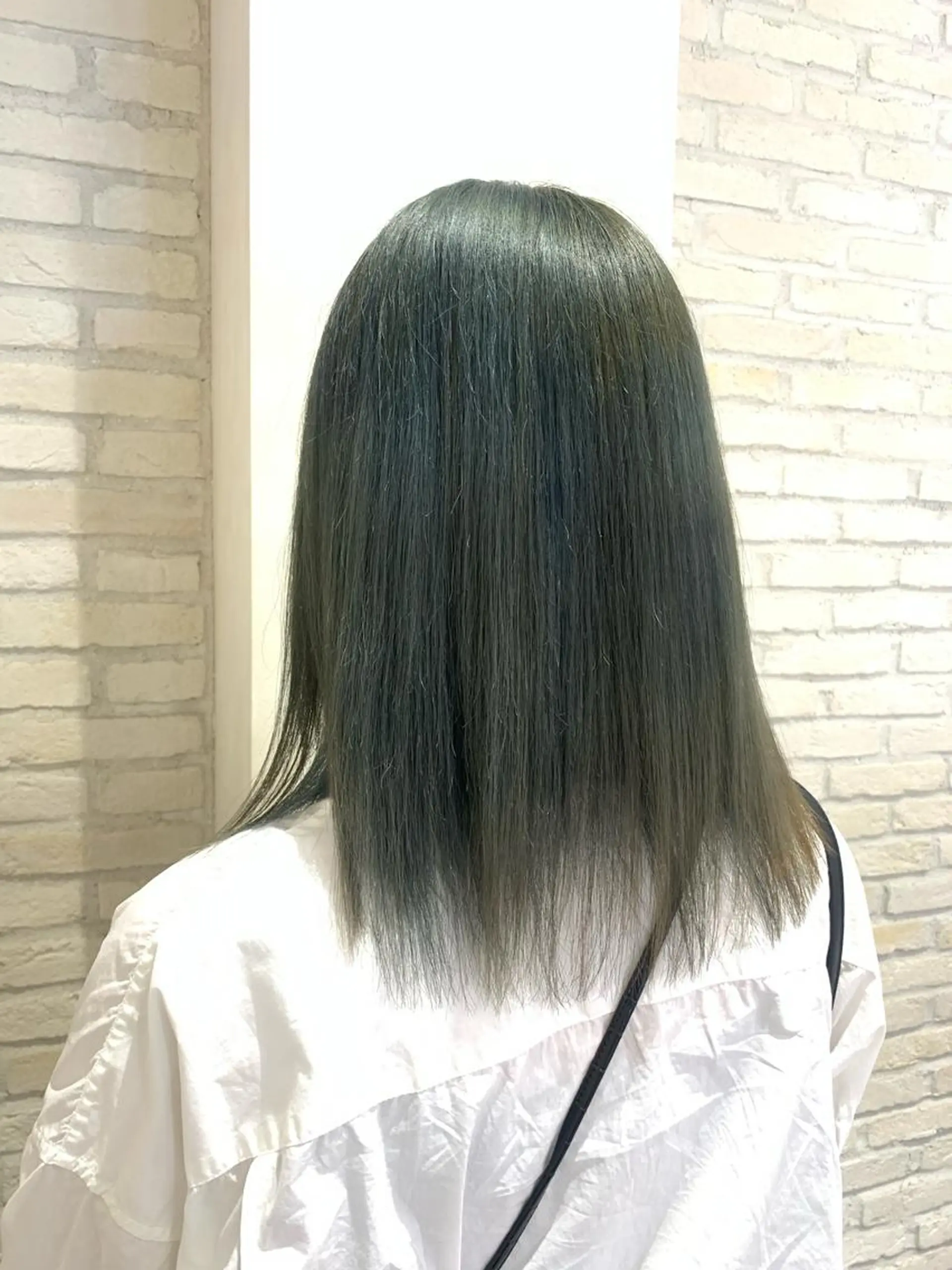 カラー 🖤横浜ハイトーン /ケアブリーチ🖤のヘアスタイル