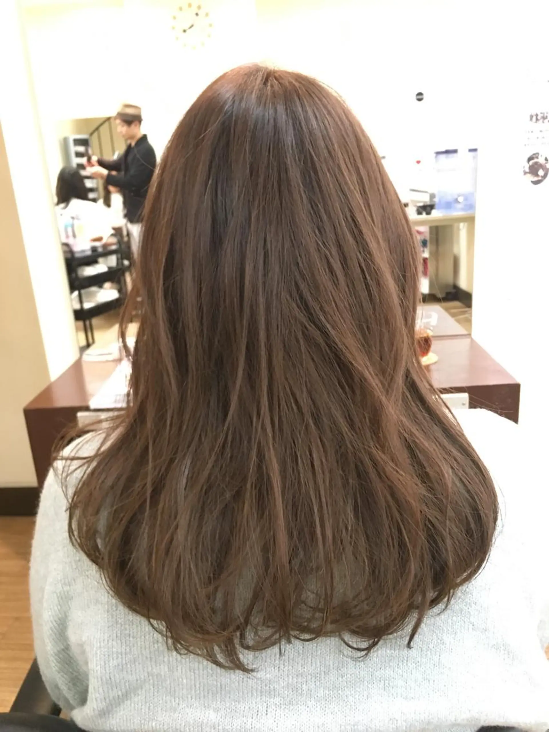 ロング カラー ベージュカラー 萌花 moeka /韓国/レイヤーのヘアスタイル