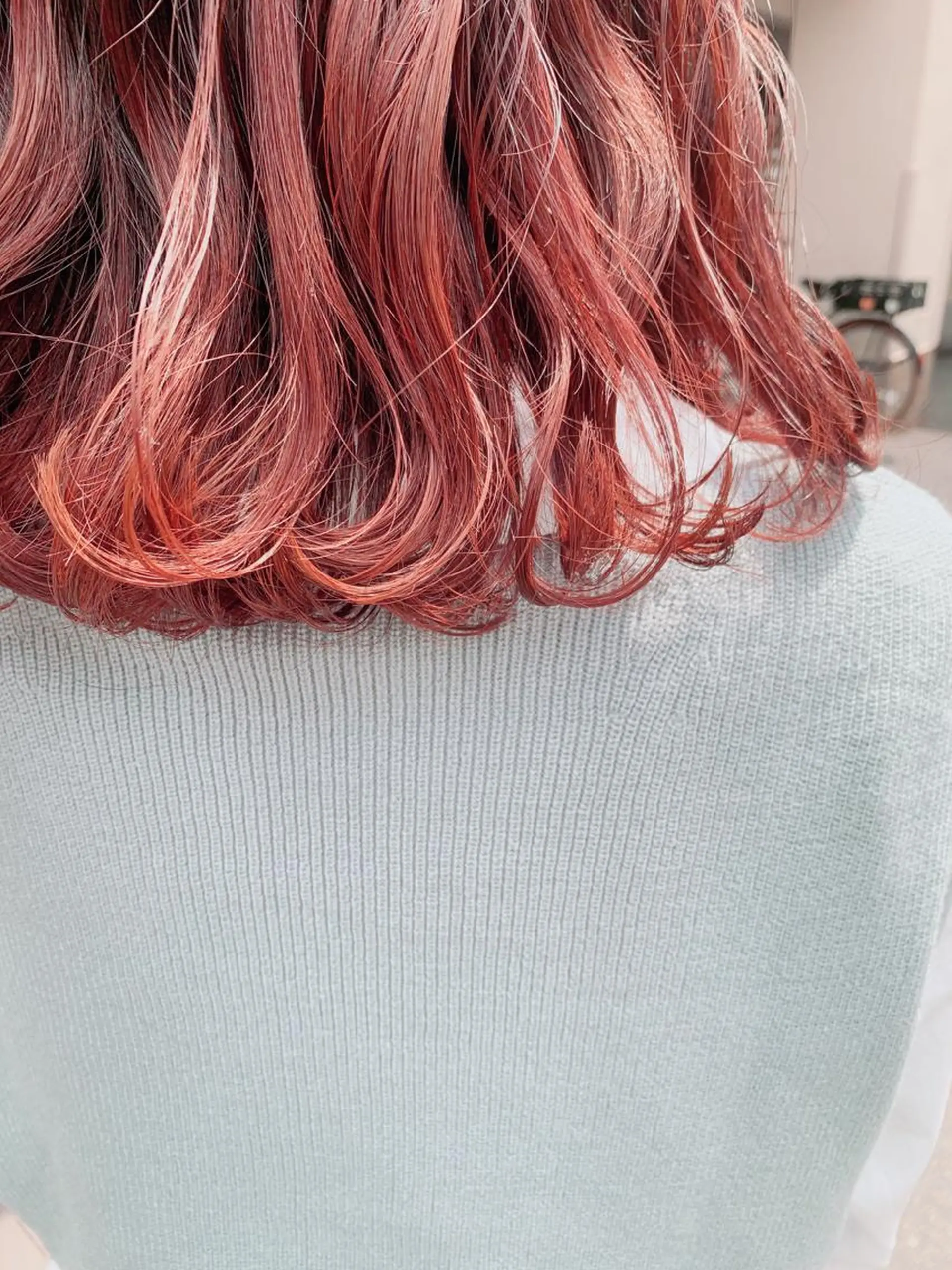 ミディアム カラー ブリーチ ブリーチなしカラー レッドカラー ﾖｼﾅｶﾞﾏﾕ🦕 透明感カラーのヘアスタイル
