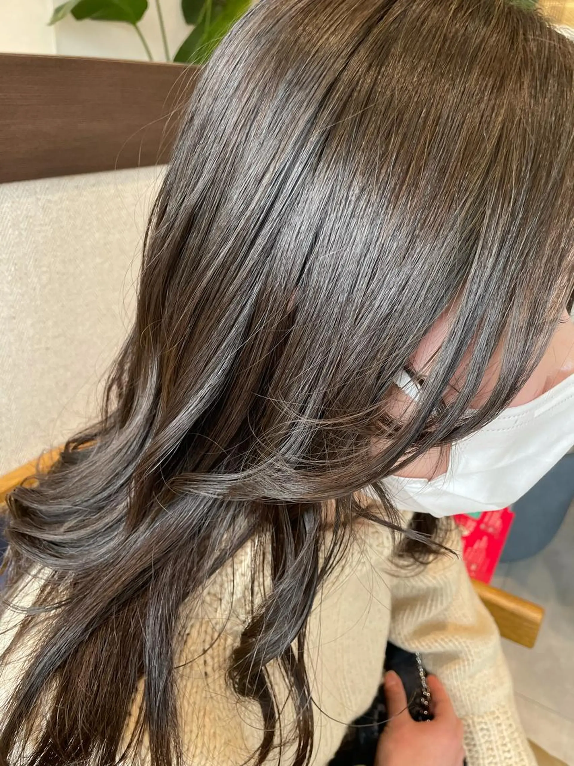 ロング カラー アッシュ ヘアカラー 高木 櫻のヘアスタイル