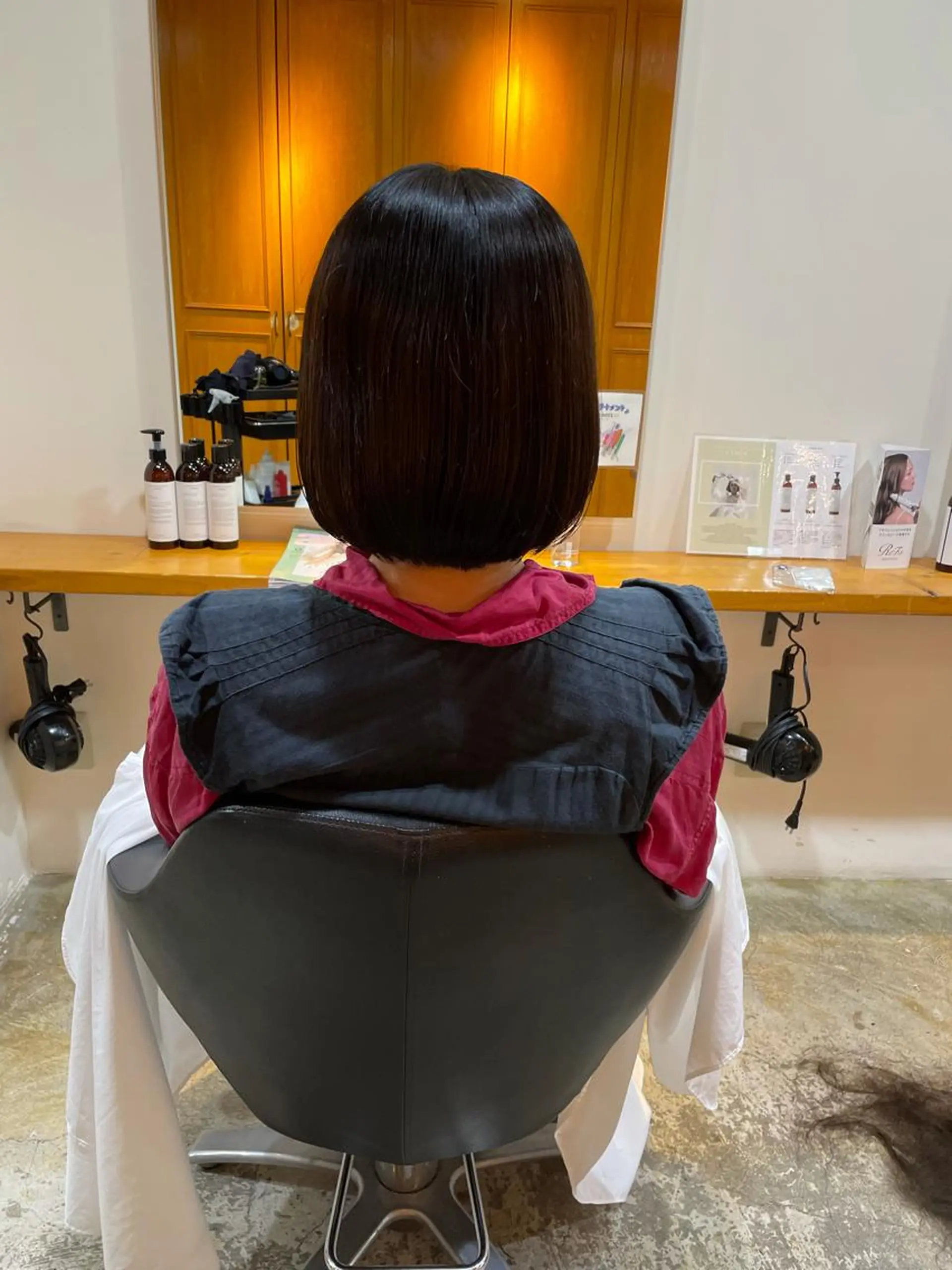 ショート ボブ カット トリートメント MIOベージュカラー 柔らかいカラーのヘアスタイル